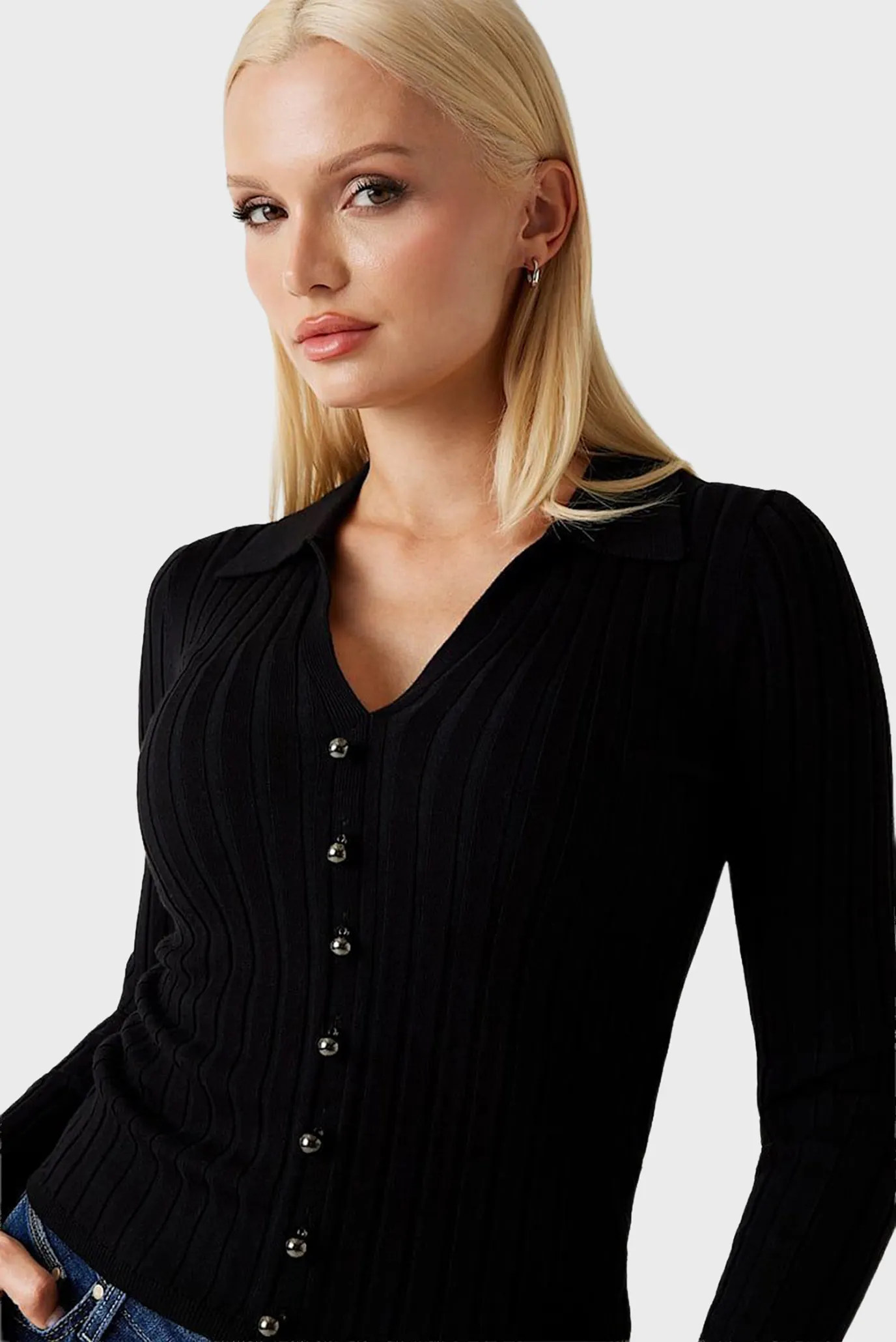 Женский черный пуловер 4