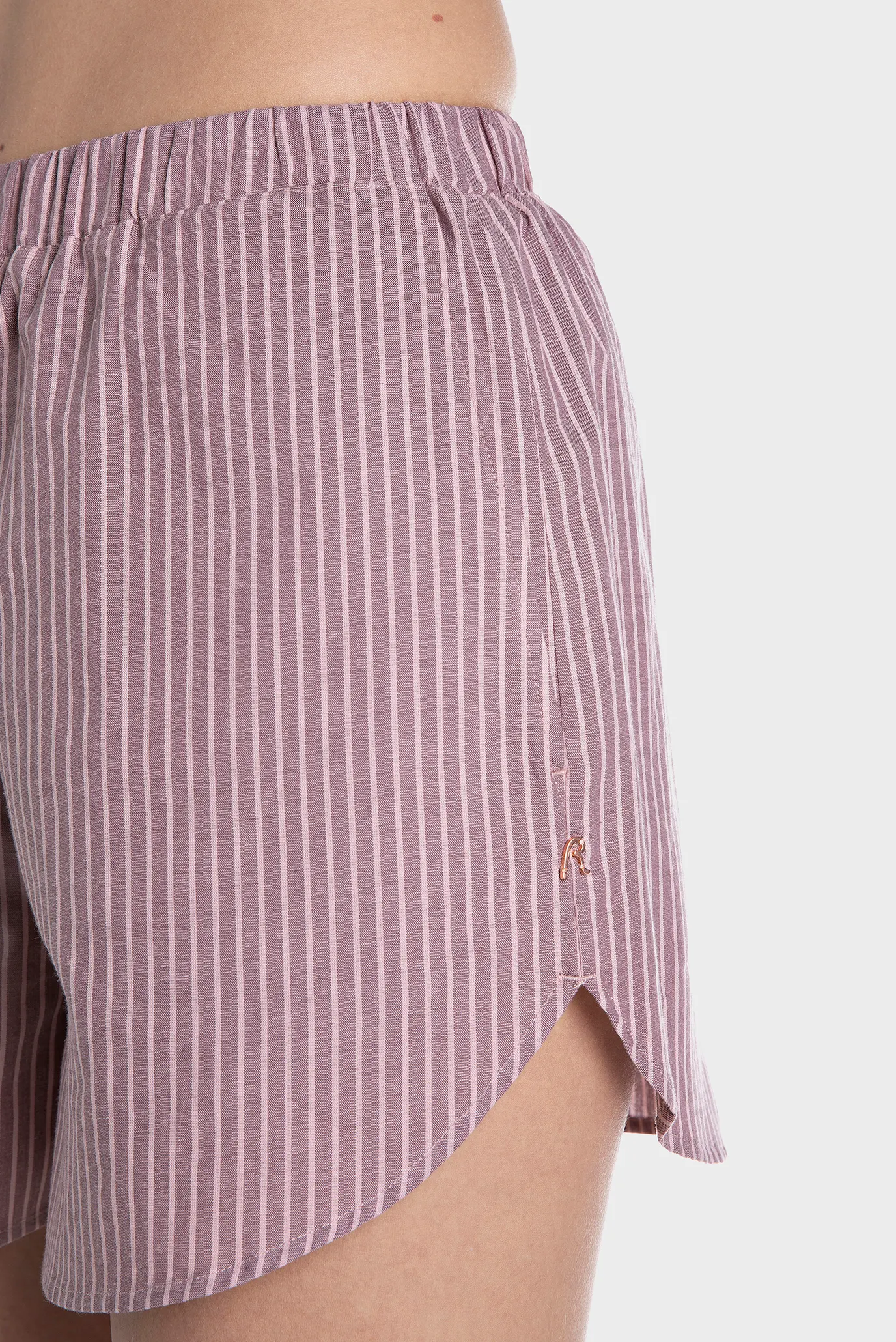 Жіночі рожеві шорти у смужку 4