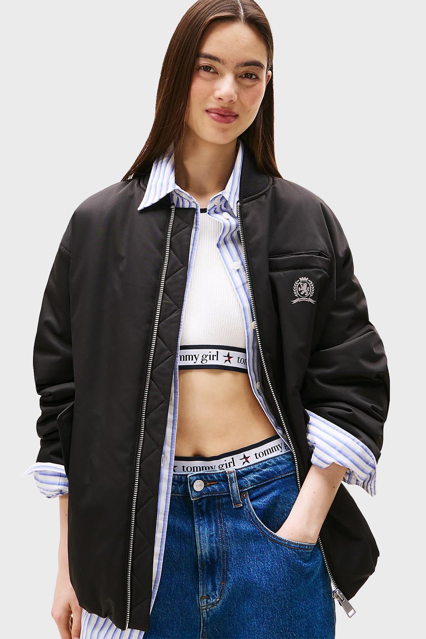 Женский черный бомбер LONGLINE Черный L Tommy Jeans DW0DW21629 Женский черный бомбер LONGLINE Черный L Tommy Jeans DW0DW21629