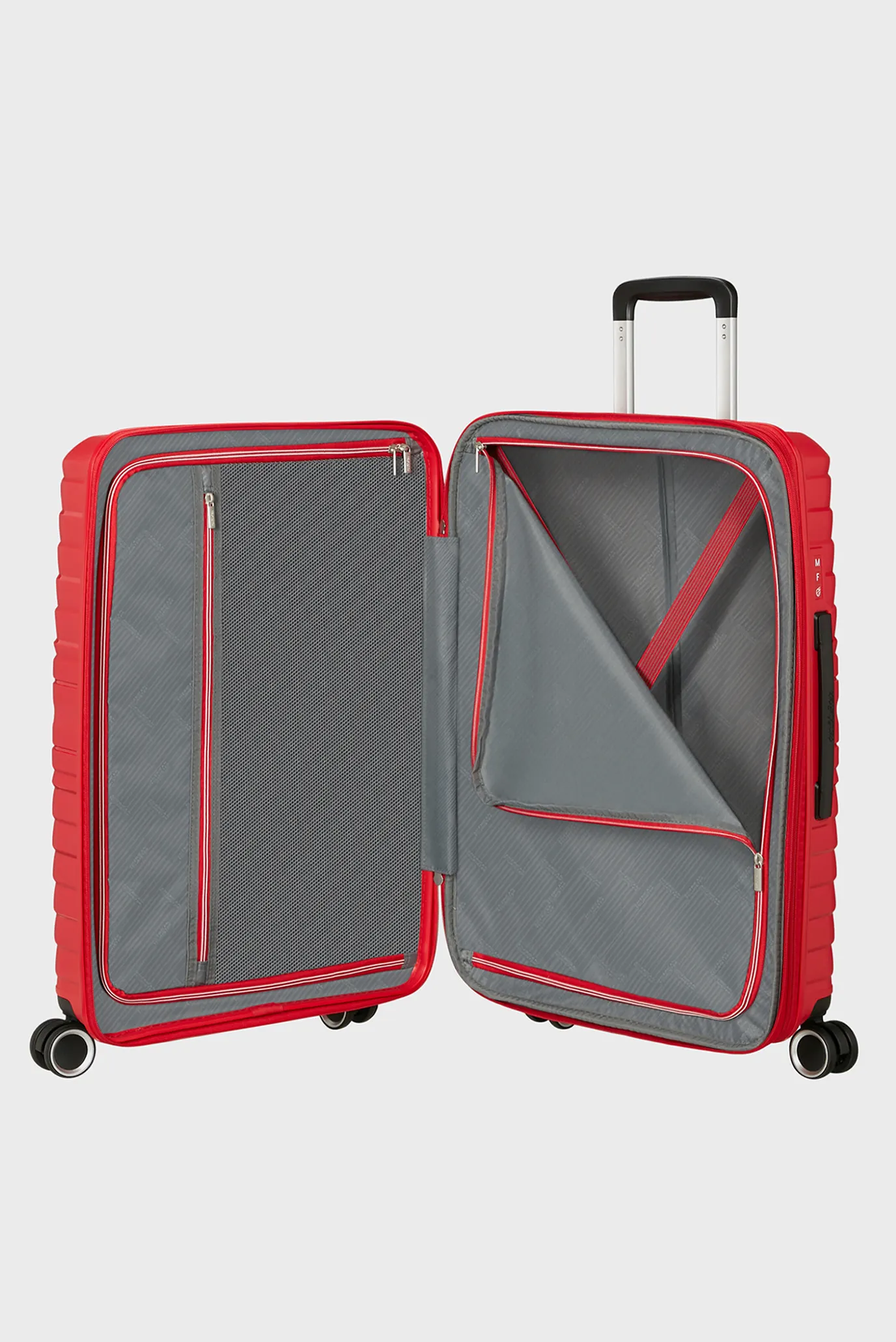 Красный чемодан 67 см FLYTWIST 4