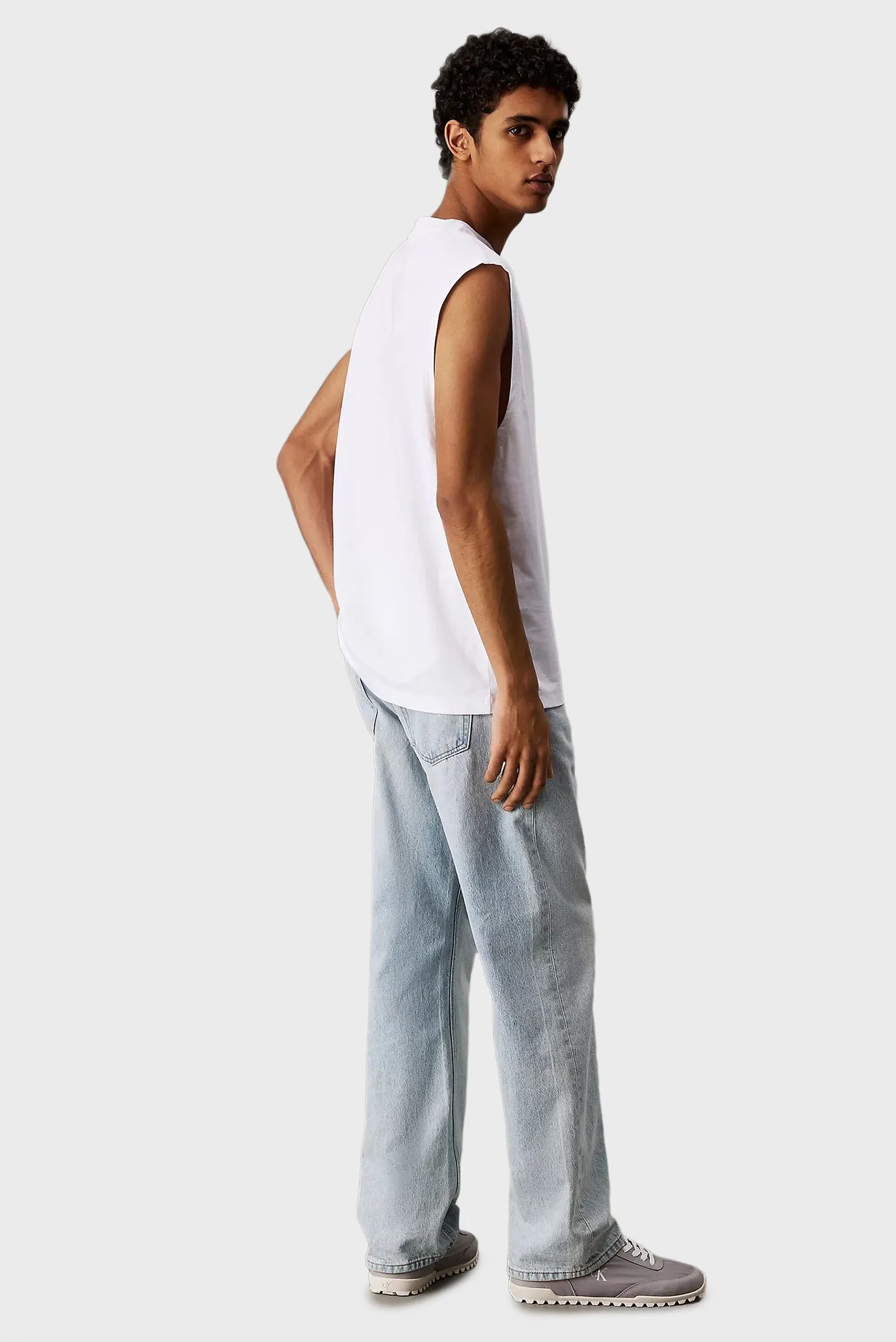 Мужская белая майка MONOLOGO SLEEVELESS TEE 2