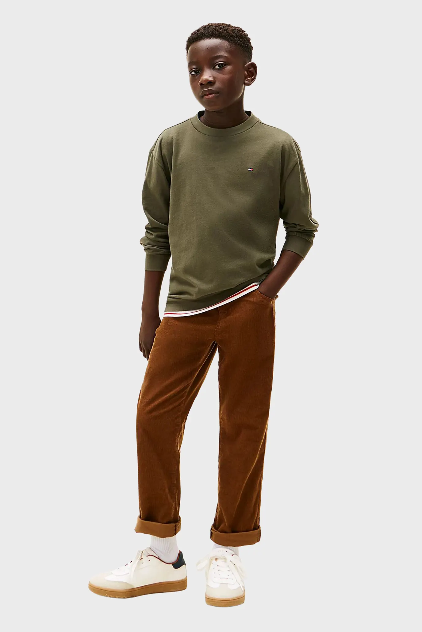 Дитячий оливковий лонгслів ESSENTIAL 2