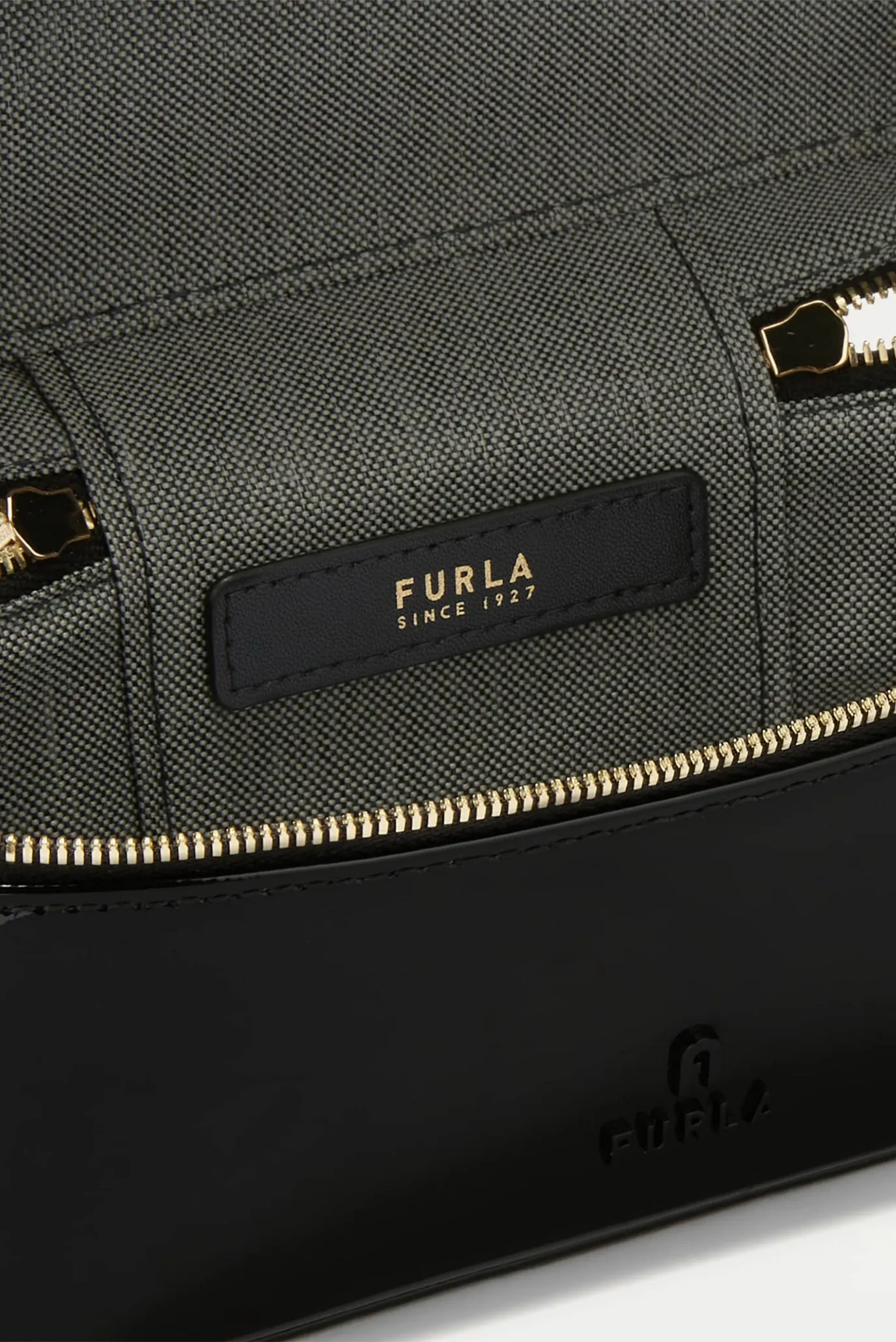 Женская черная кожаная сумка 4