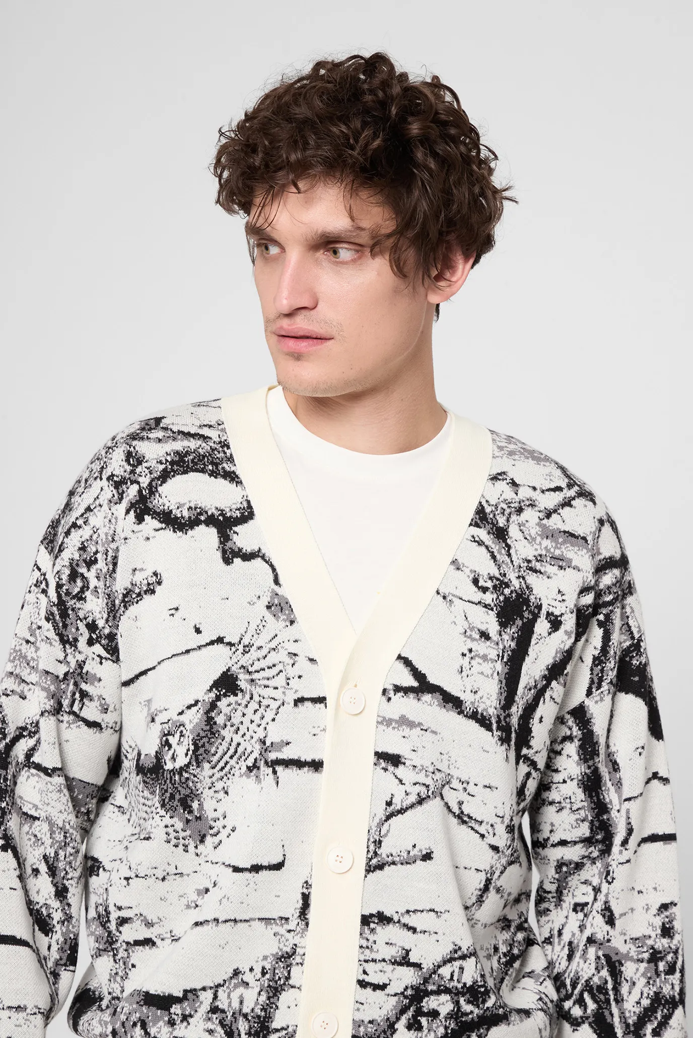 Чоловічий сірий вовняний кардиган з візерунком 2