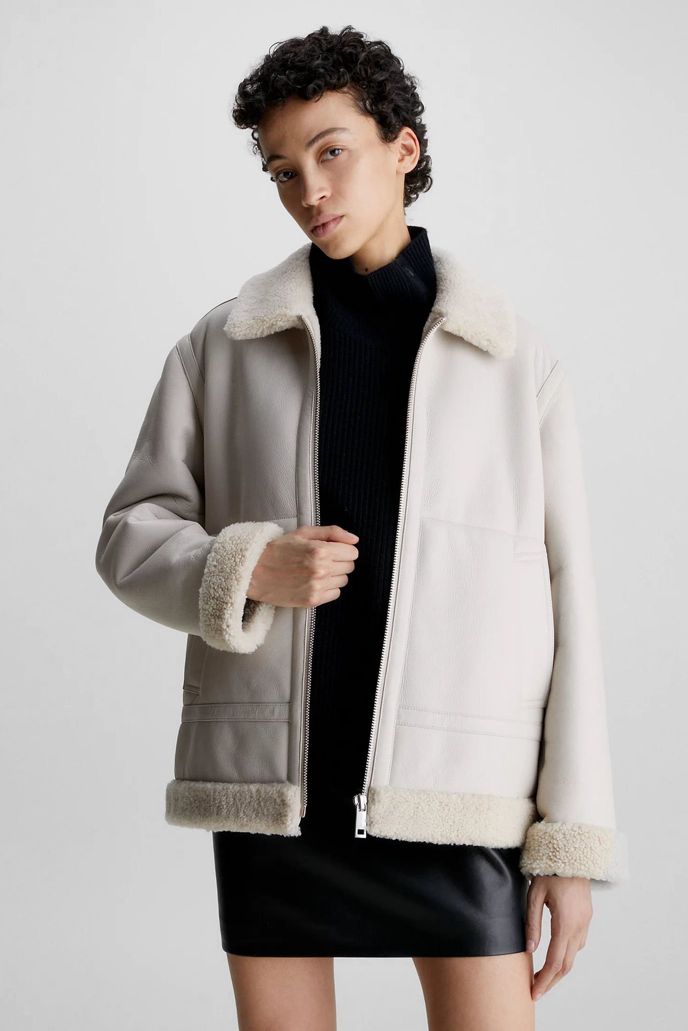 Жіноча біла шкіряна дублянка SHEARLING AVIATOR 1