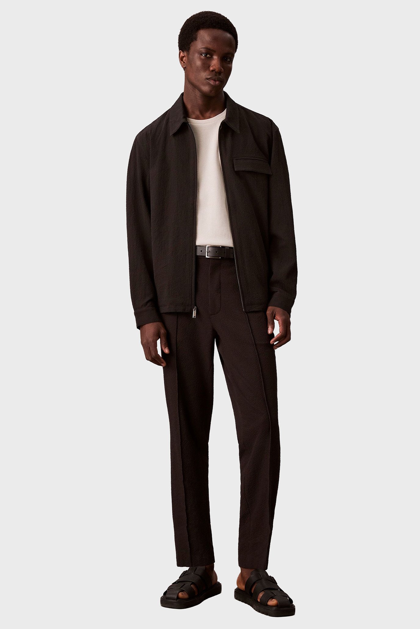 Мужские черные брюки SEERSUCKER PULL ON Черный 32 Calvin Klein LV04LC427G Мужские черные брюки SEERSUCKER PULL ON Черный 32 Calvin Klein LV04LC427G