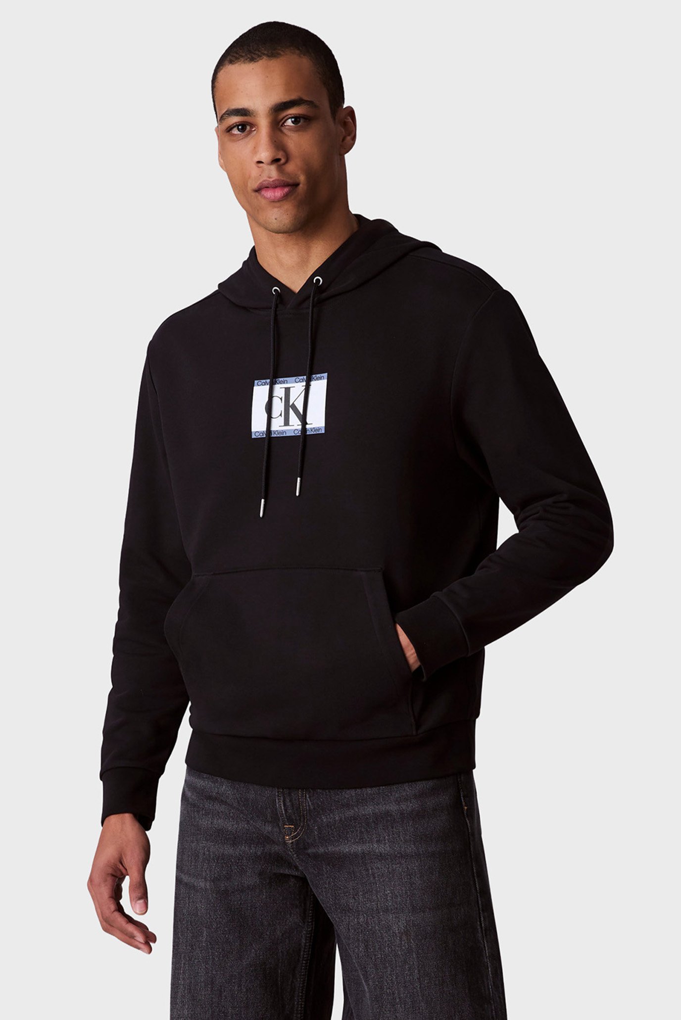 Мужское черное худи 350TERRY BOX GRAPHIC Черный L Calvin Klein LV04RC286G Мужское черное худи 350TERRY BOX GRAPHIC Черный L Calvin Klein LV04RC286G