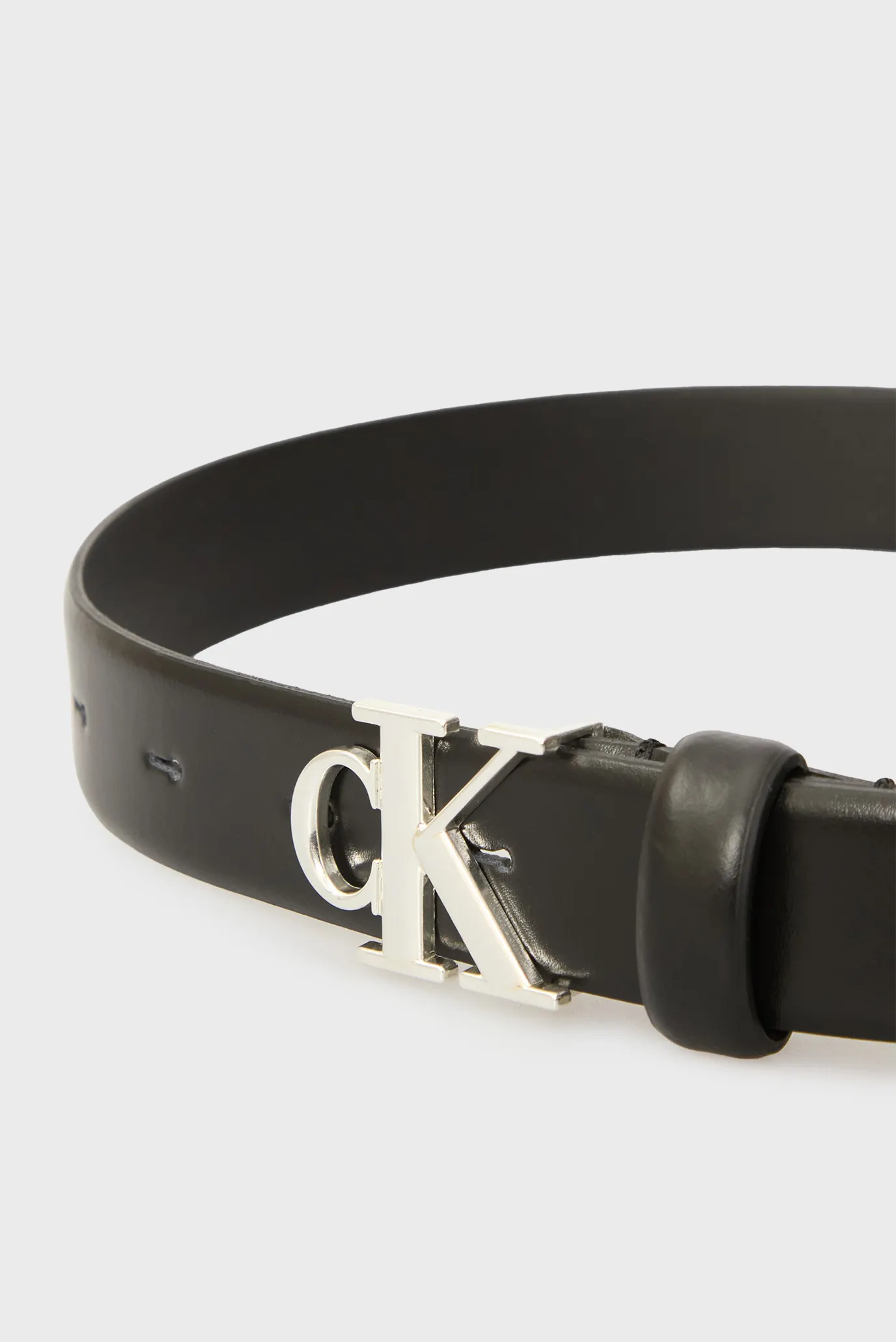 Женский черный кожаный ремень BUCKLE 2