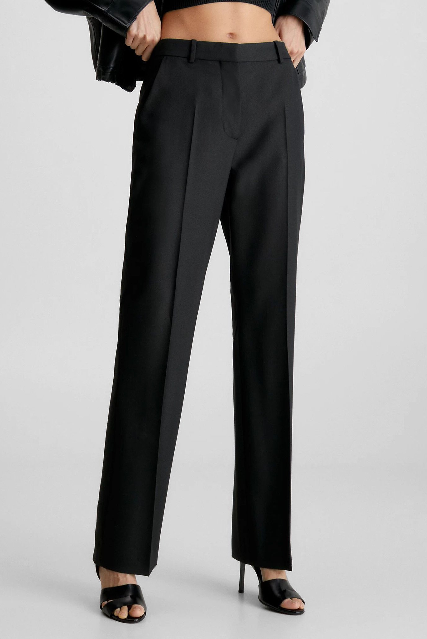 Женские черные брюки ESSENTIAL SLIM STRAIGHT PANT 1