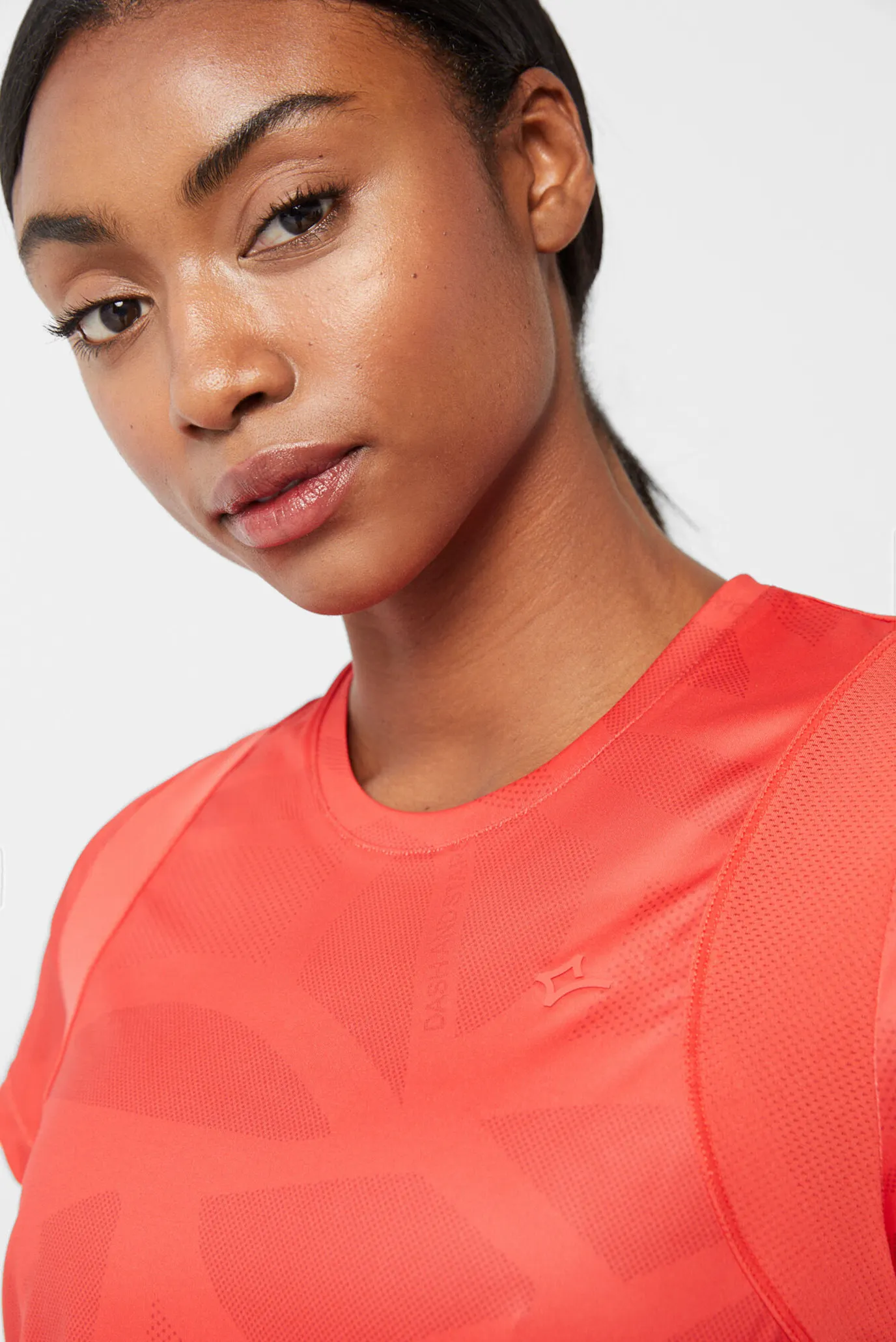 Жіноча червона футболка 6