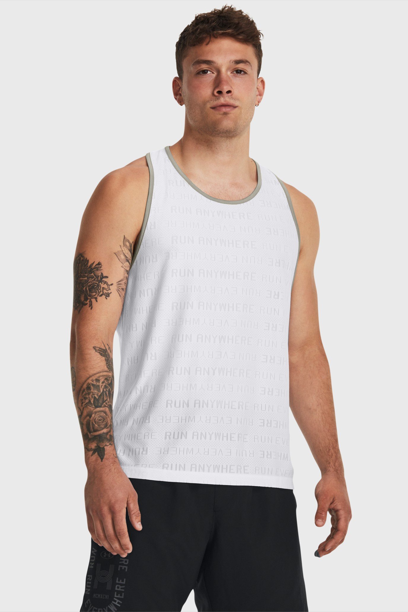 Чоловіча біла майка з візерунком UA RUN EVERYWHERE SINGLET 1