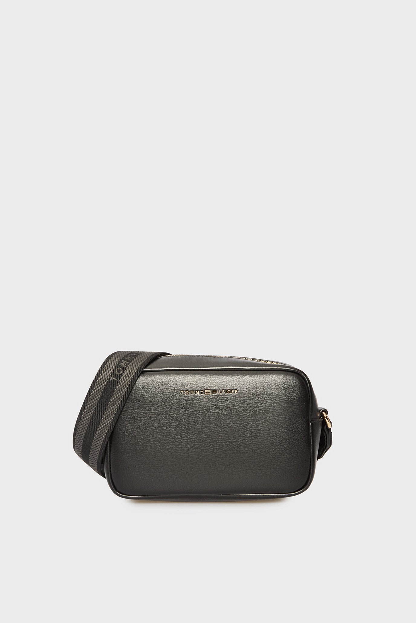Женская черная сумка TH LOGOTAPE CAMERA BAG Черный ONESIZE Tommy Hilfiger AW0AW17689 Женская черная сумка TH LOGOTAPE CAMERA BAG Черный ONESIZE Tommy Hilfiger AW0AW17689