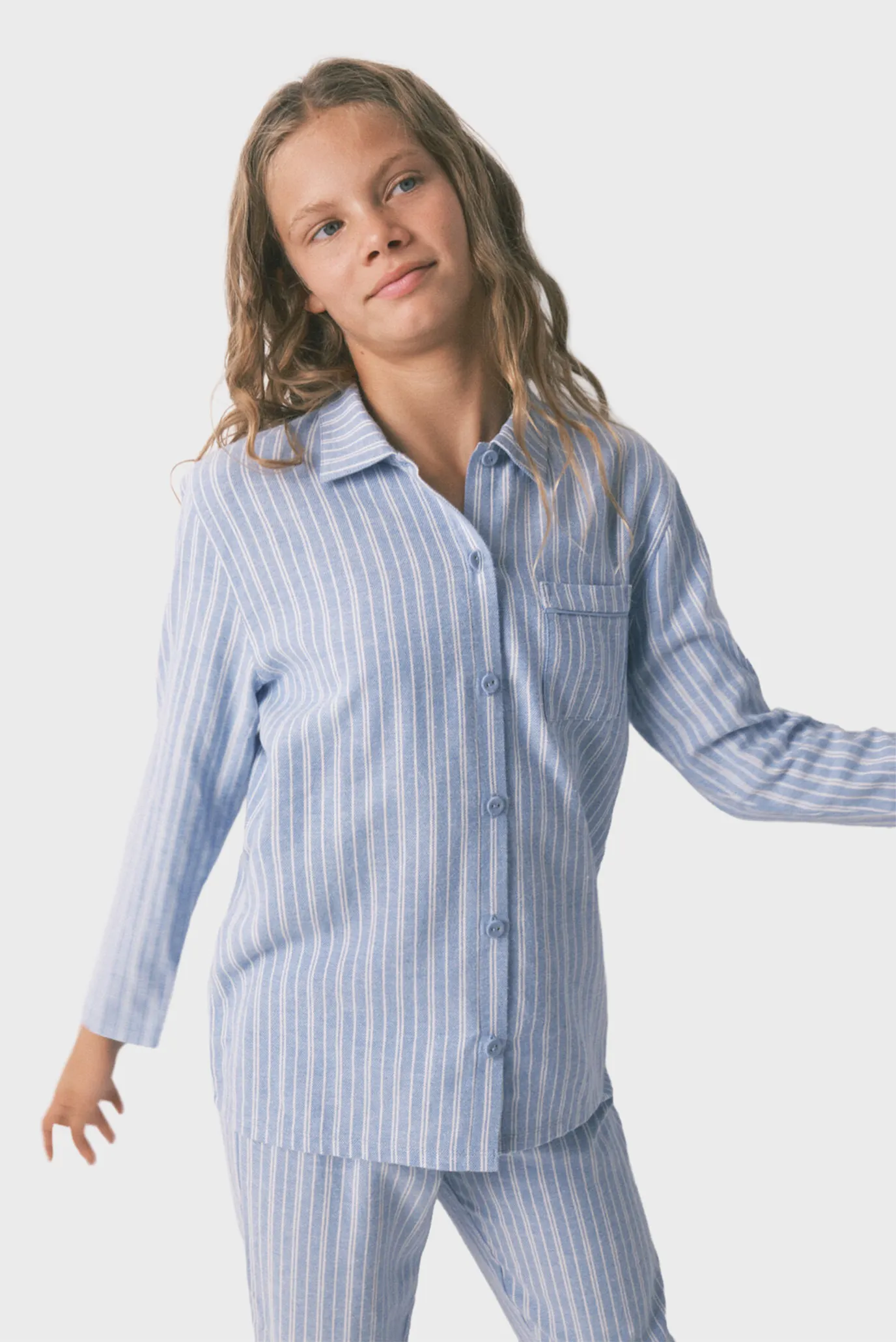 Дитяча блакитна піжама у смужку (сорочка, брюки) 4