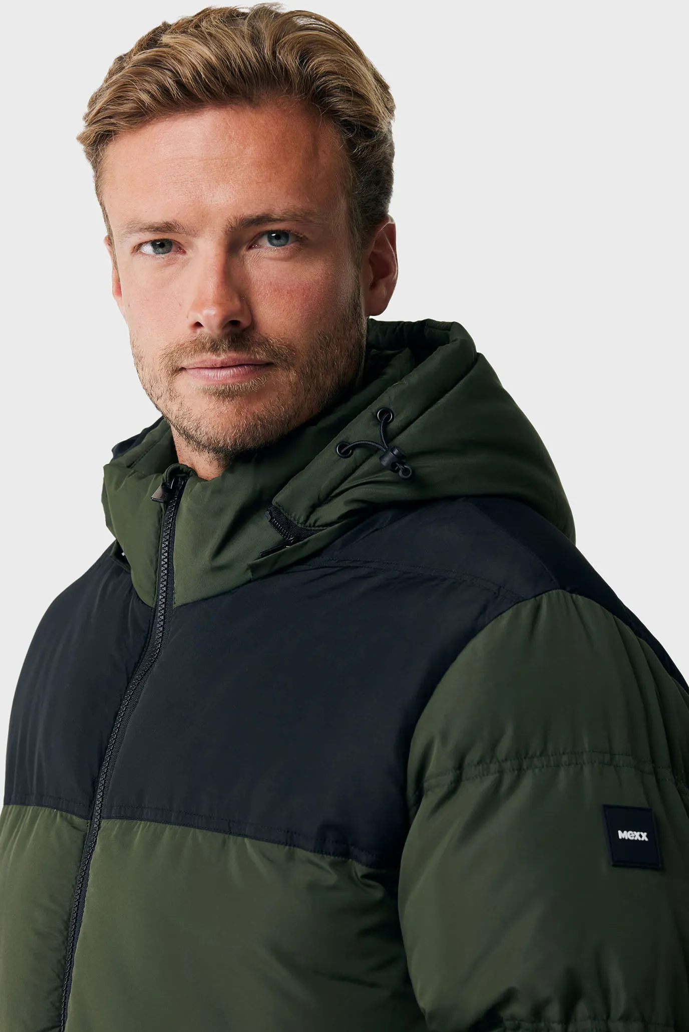 Чоловіча зелена куртка 4