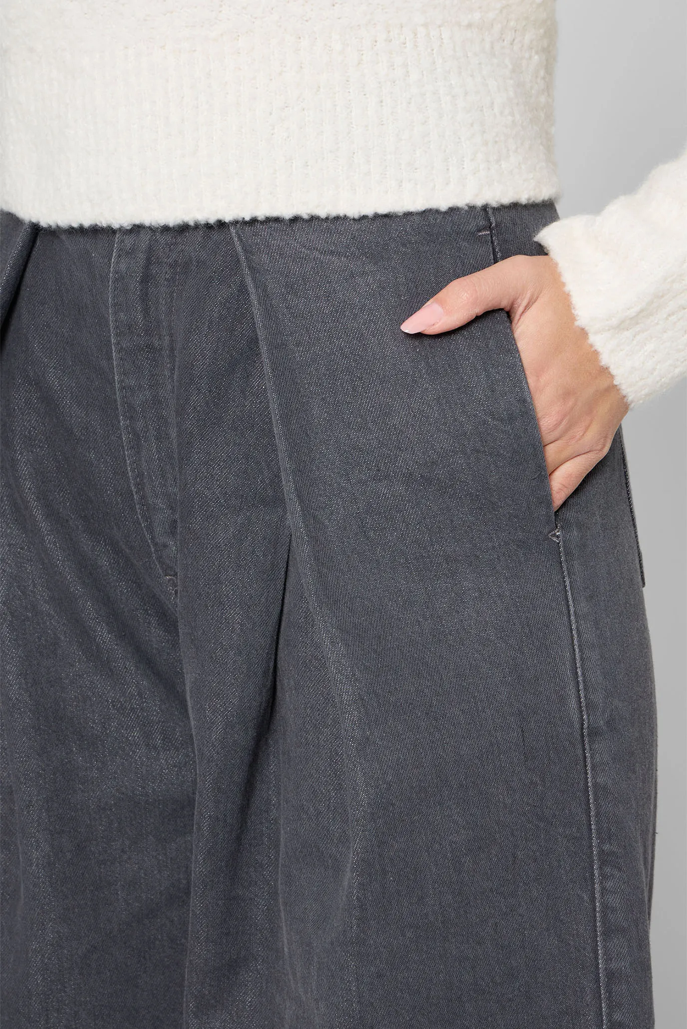 Женские темно-серые джинсы 4