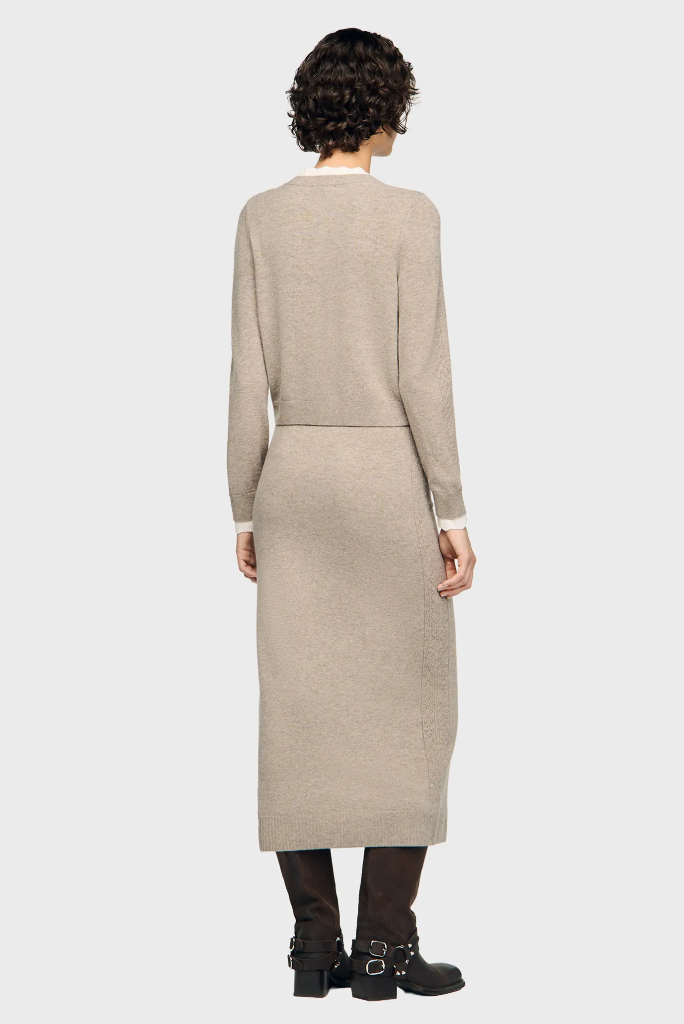 Жіночий бежевий вовняний кардиган 3