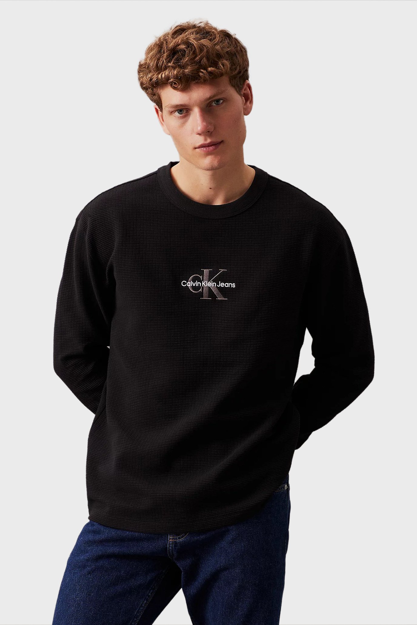 Чоловічий чорний лонгслів CITY GRID LS TEE 1