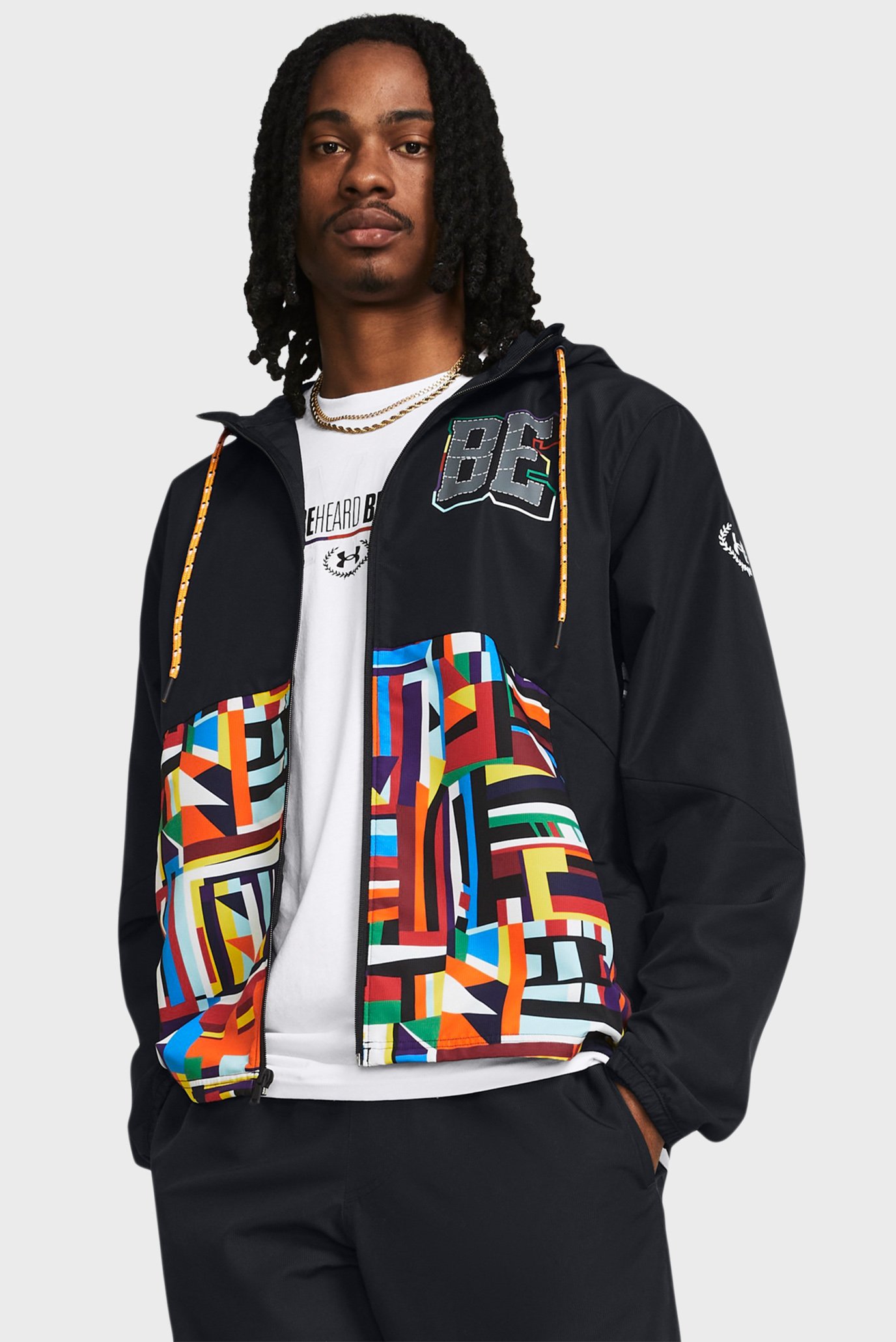 Чоловіча чорна вітровка UA BHM Legacy Windbreaker 1