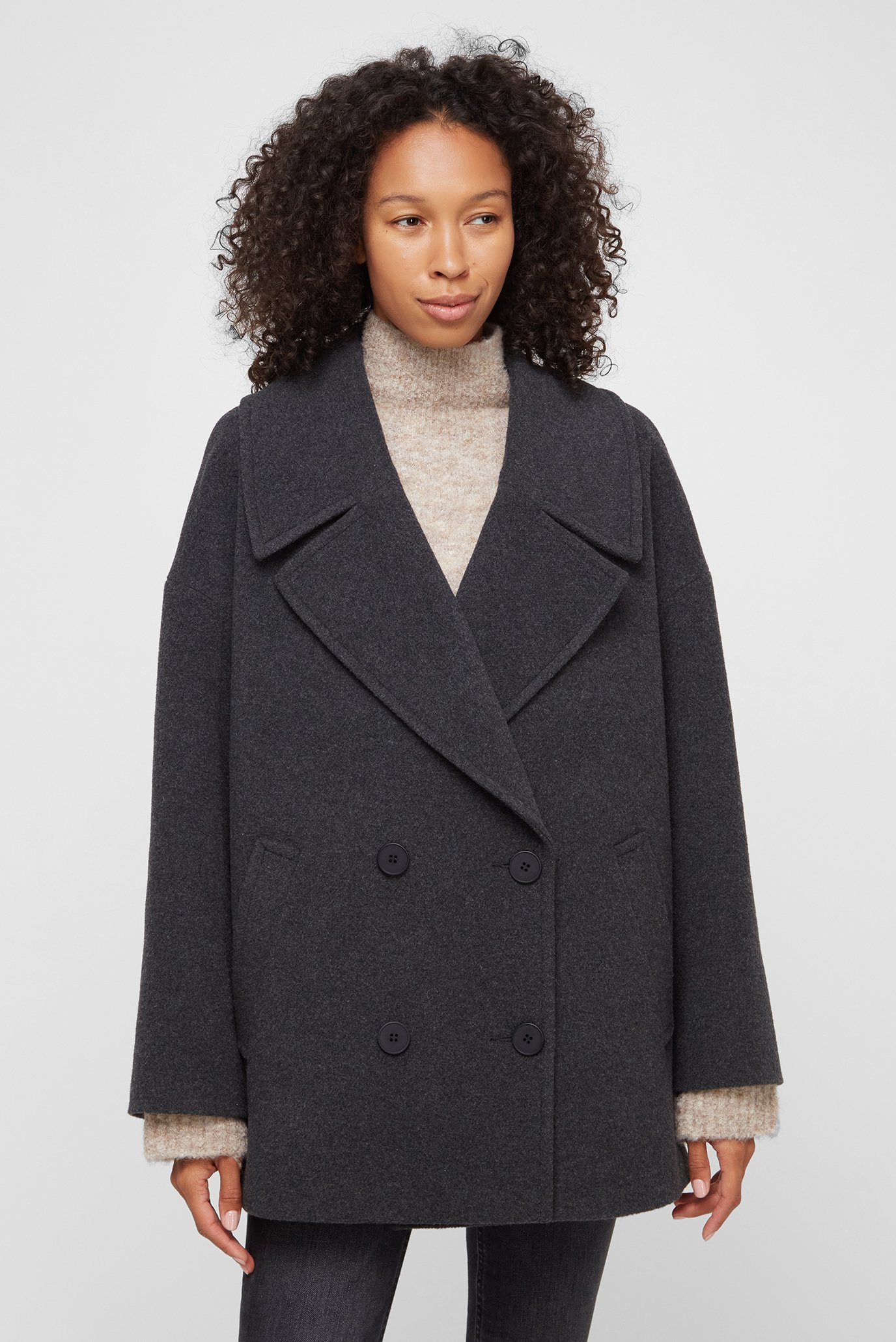 Женское серое шерстяное пальто 1