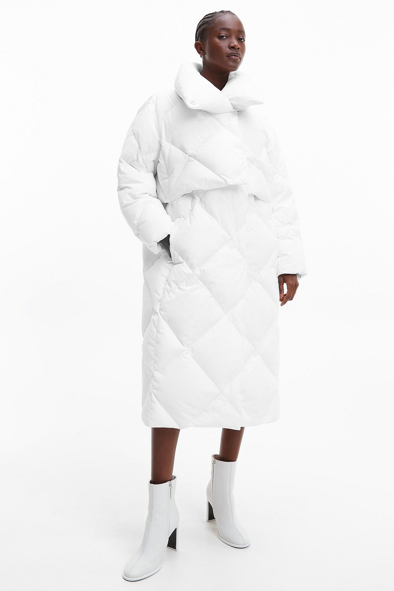 Женская белая куртка TRANSFORM PADDED COAT 1