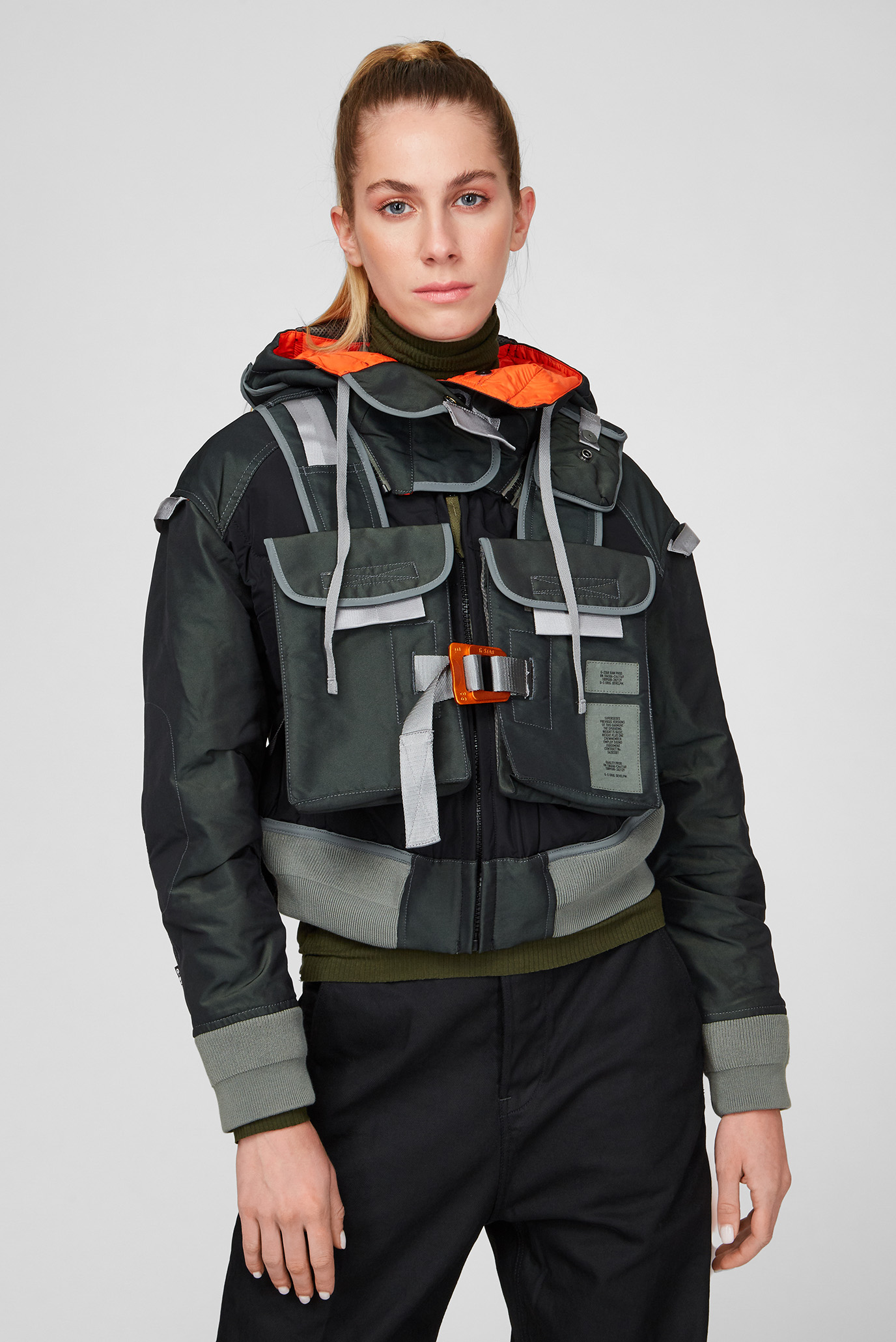 Женская ветровка E harness windbreaker 1