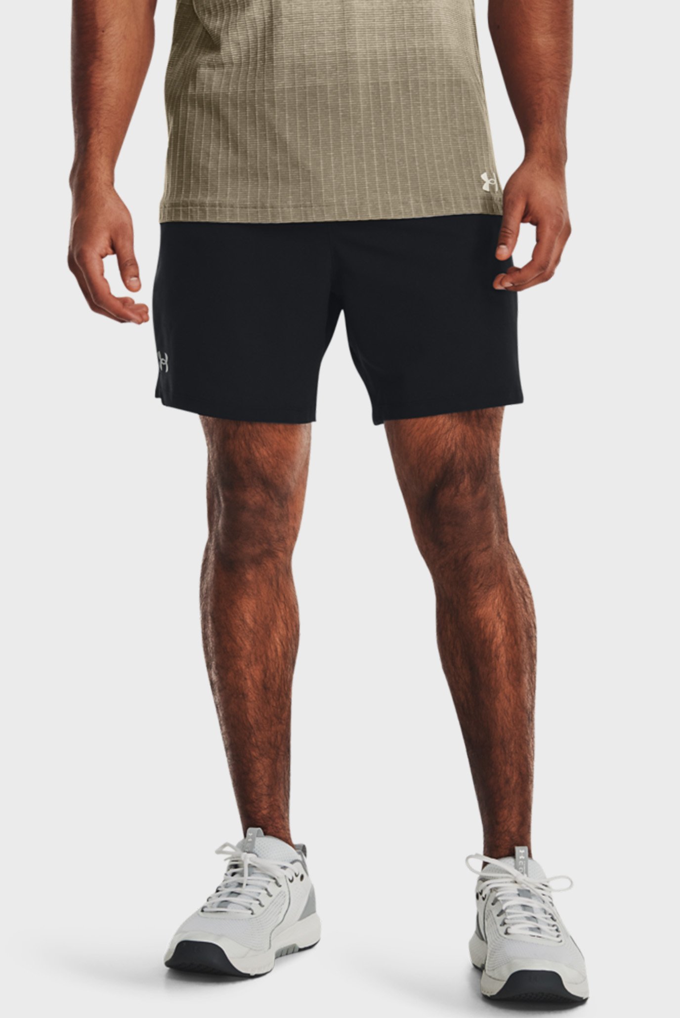 Чоловічі чорні шорти UA Vanish Woven 6in Shorts 1