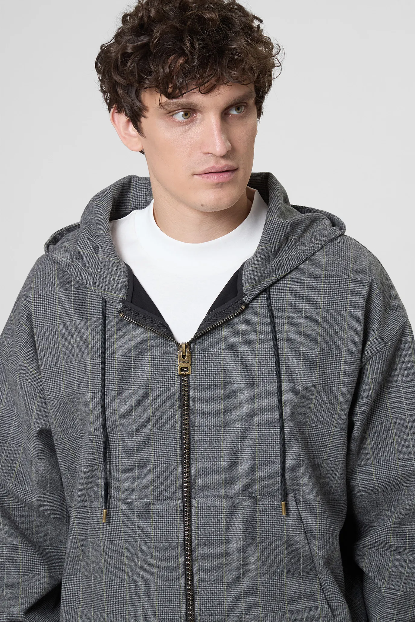 Чоловіча сіра картата куртка 2