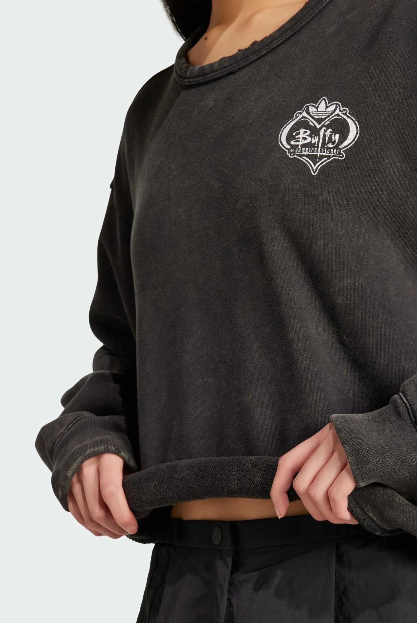 Жіночий чорний світшот adidas 20th Century Fox Disney 5