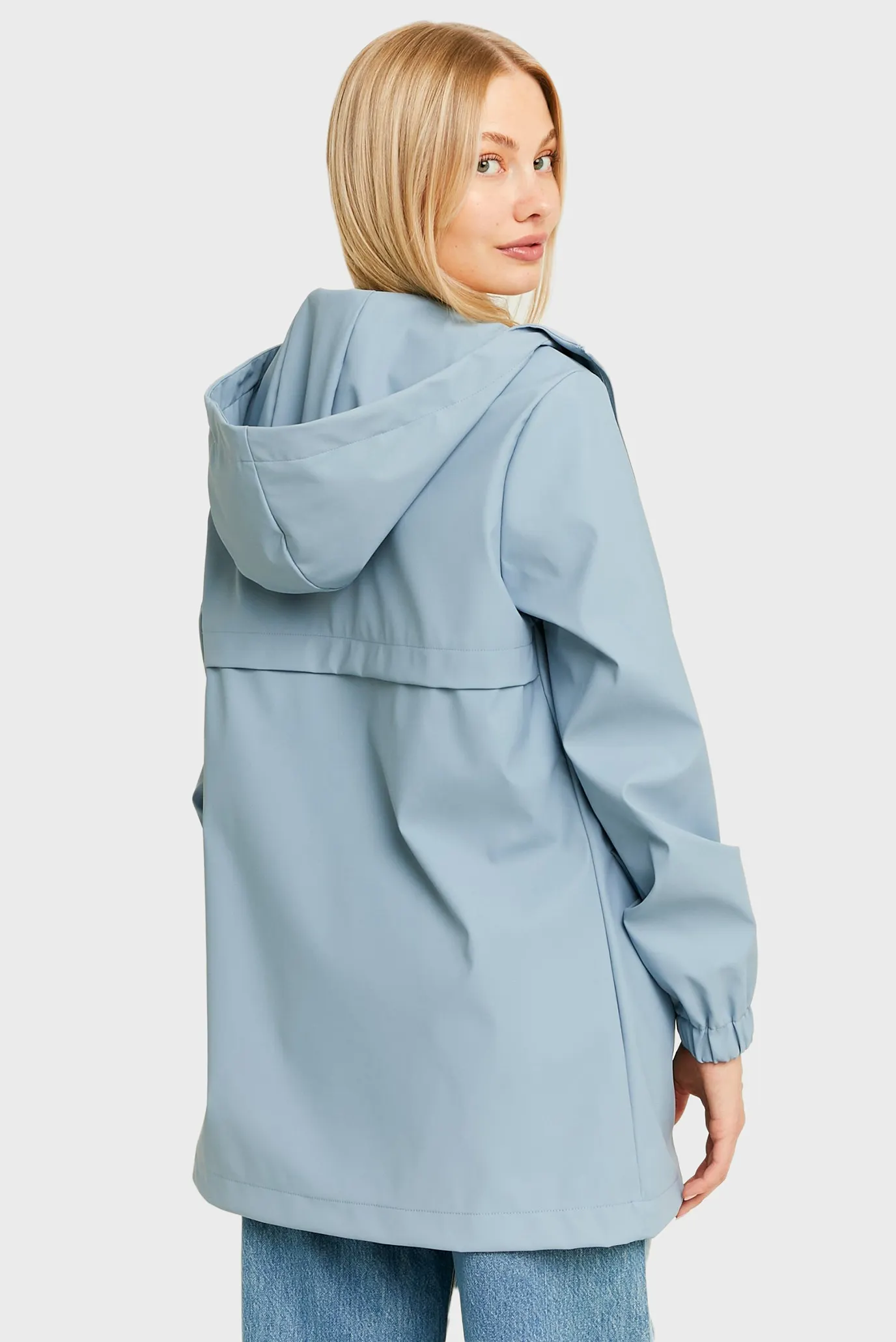 Женский голубой плащ 2