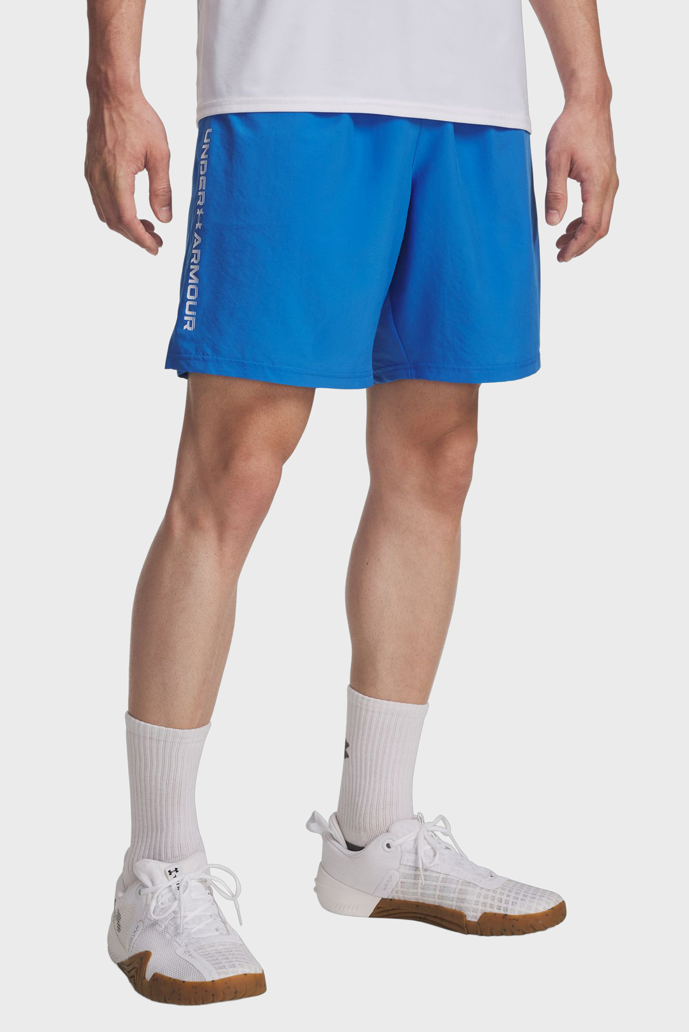 Мужские голубые шорты UA Tech Woven Wordmark Short Голубой XL Under Armour 1383356-402 Мужские голубые шорты UA Tech Woven Wordmark Short Голубой XL Under Armour 1383356-402