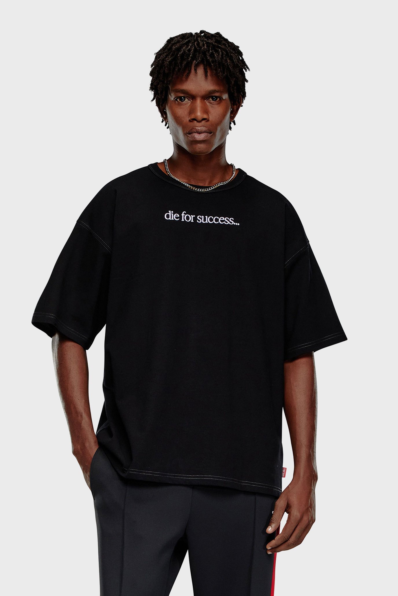 Чоловіча чорна футболка T-BOXT-N6 1