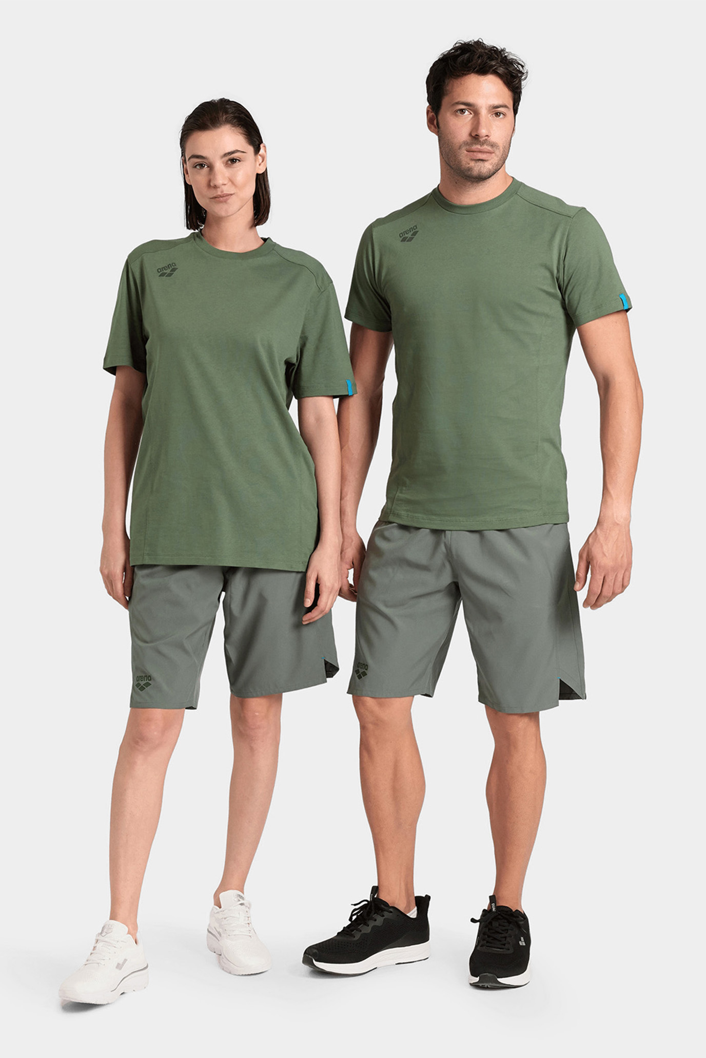 Зеленая футболка (унисекс) 1