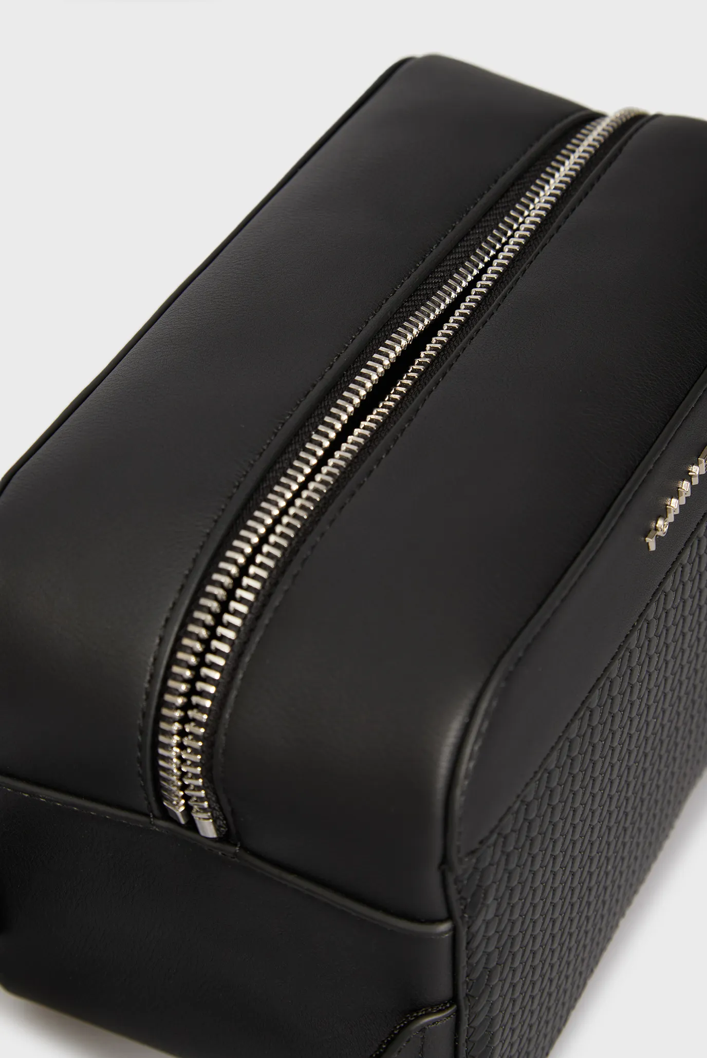 Чоловічий чорний несесер WOVEN 5