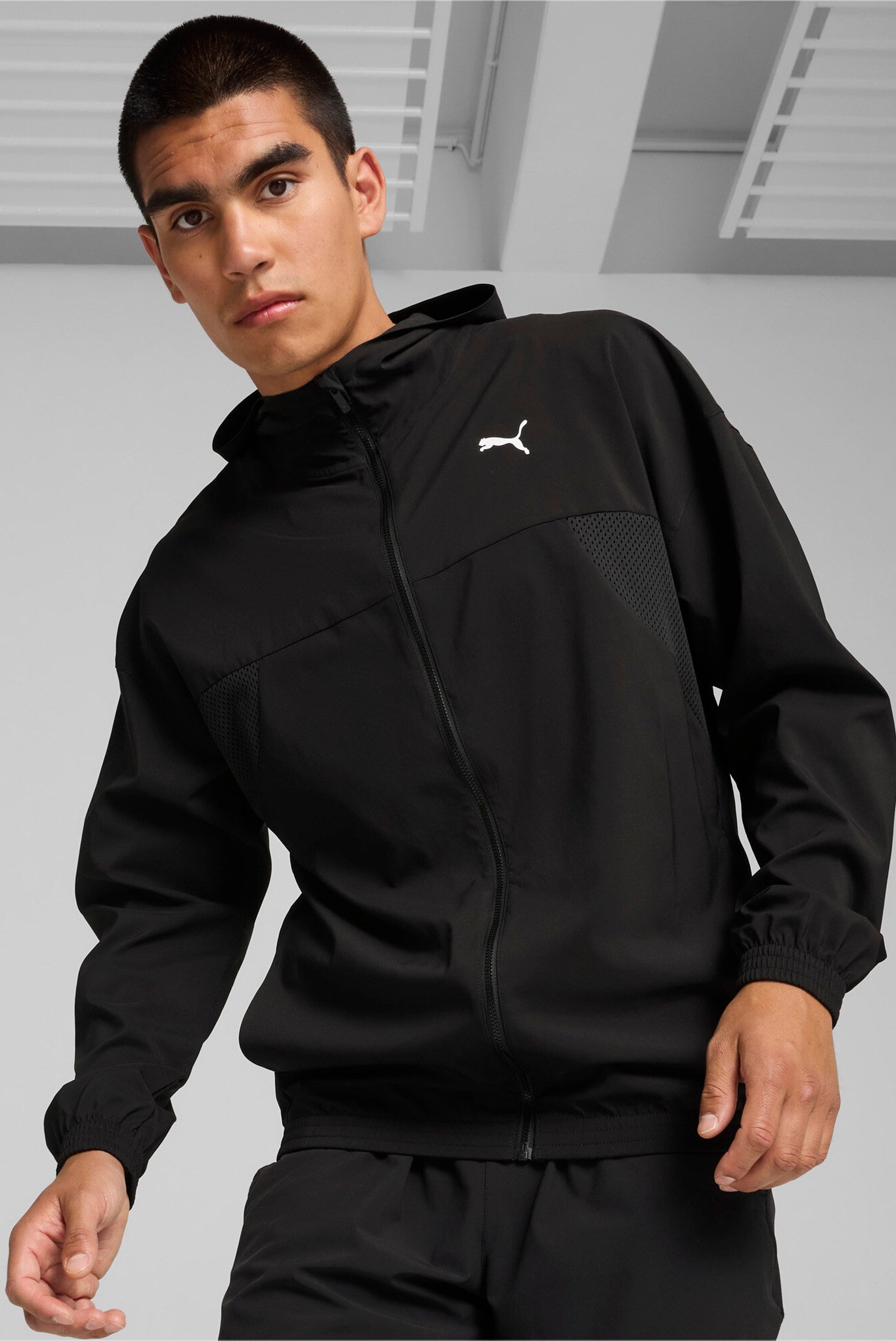 Мужская черная спортивная кофта PUMA FIT Woven Full-Zip Jacket Men 1