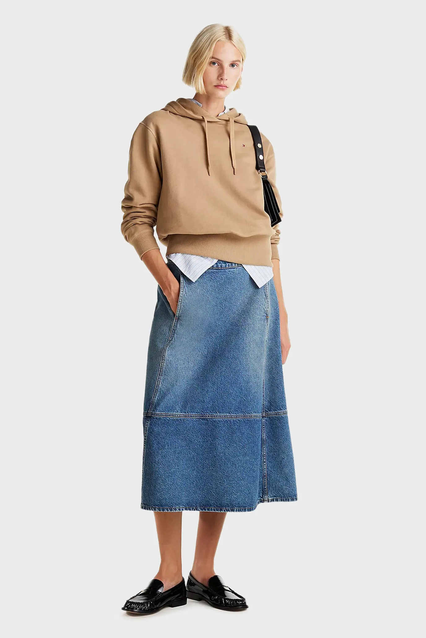 Жіноче бежеве худі FLAG ON CHEST MDRN 2