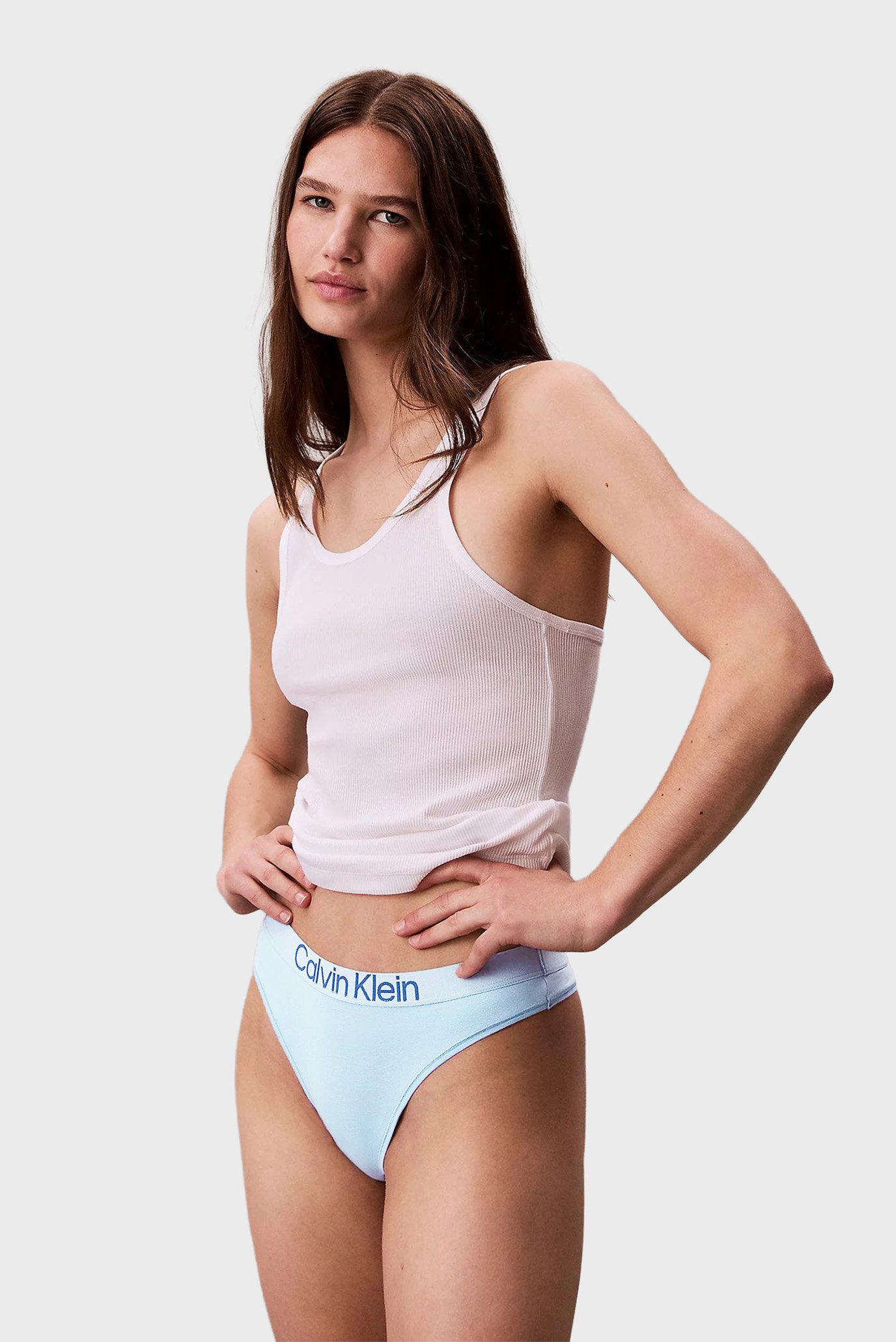 Женские голубые трусики THONG Голубой M Calvin Klein LV00QD5292 Женские голубые трусики THONG Голубой M Calvin Klein LV00QD5292