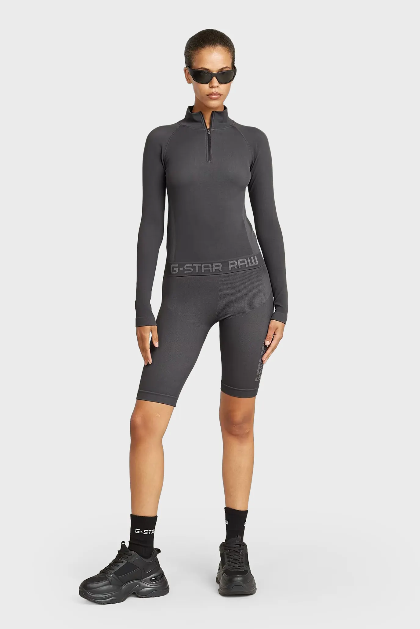 Жіночий сірий лонгслів Seamless 3