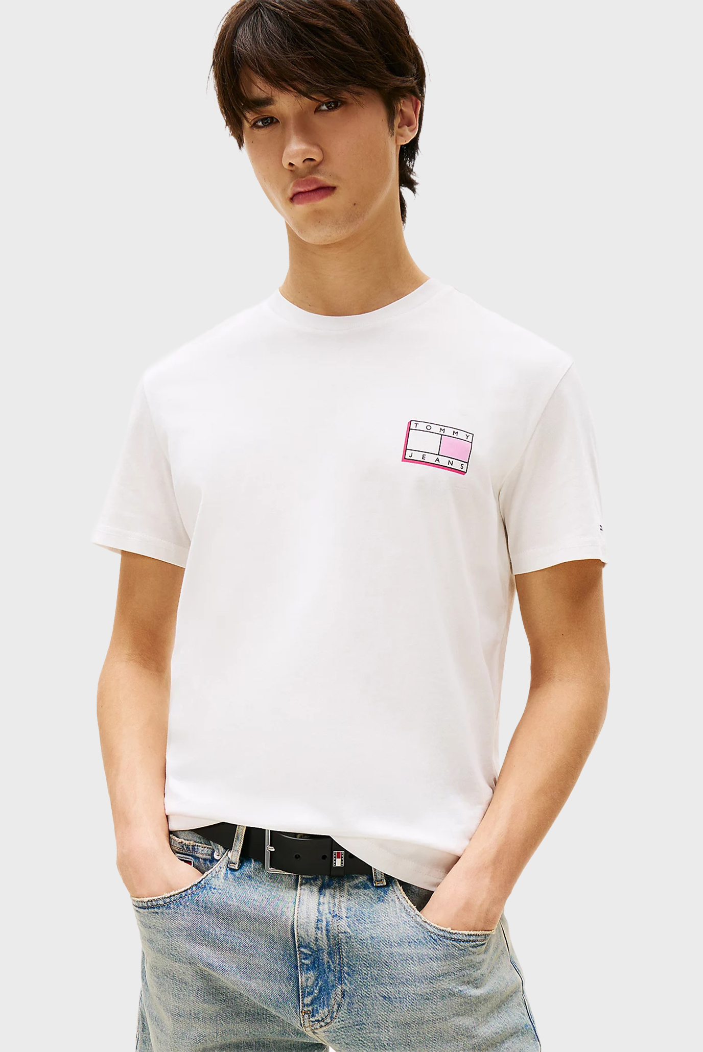 Мужская белая футболка SLIM POP COLOR FLAG Белый XXL Tommy Jeans DM0DM21577 Мужская белая футболка SLIM POP COLOR FLAG Белый XXL Tommy Jeans DM0DM21577