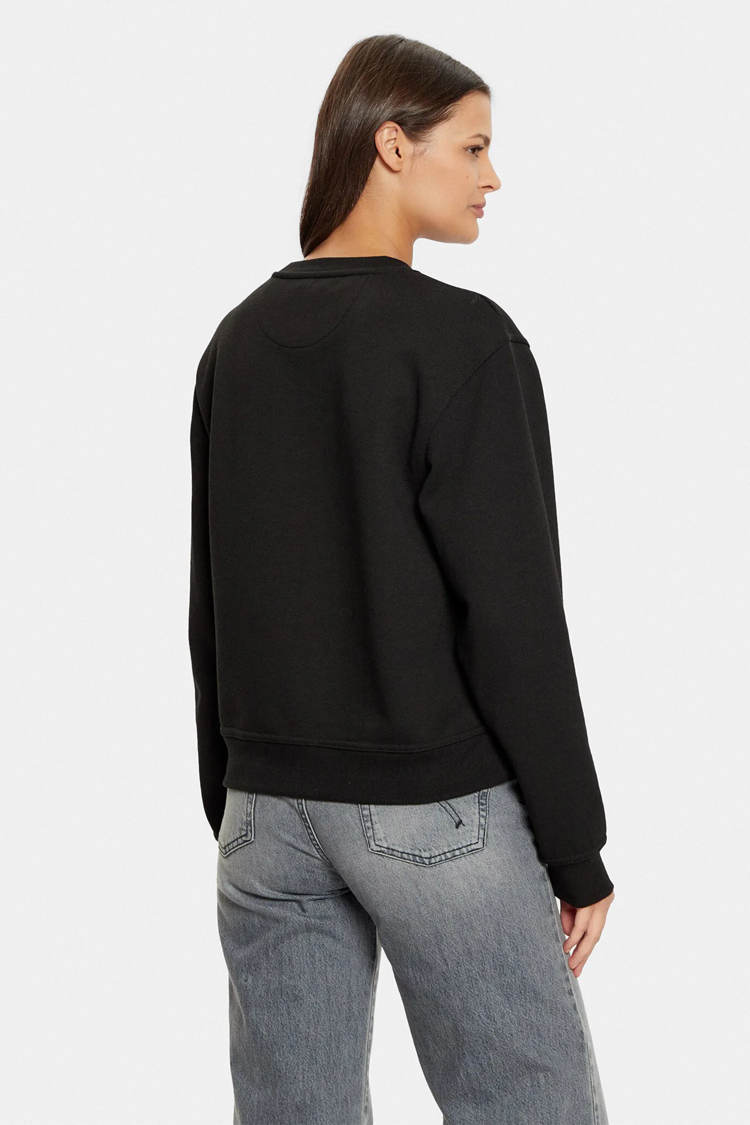 Женский черный свитшот 3