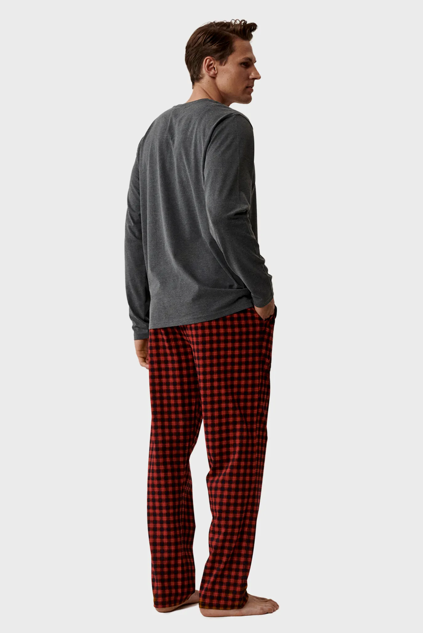 Чоловіча піжама (лонгслів, брюки) 2