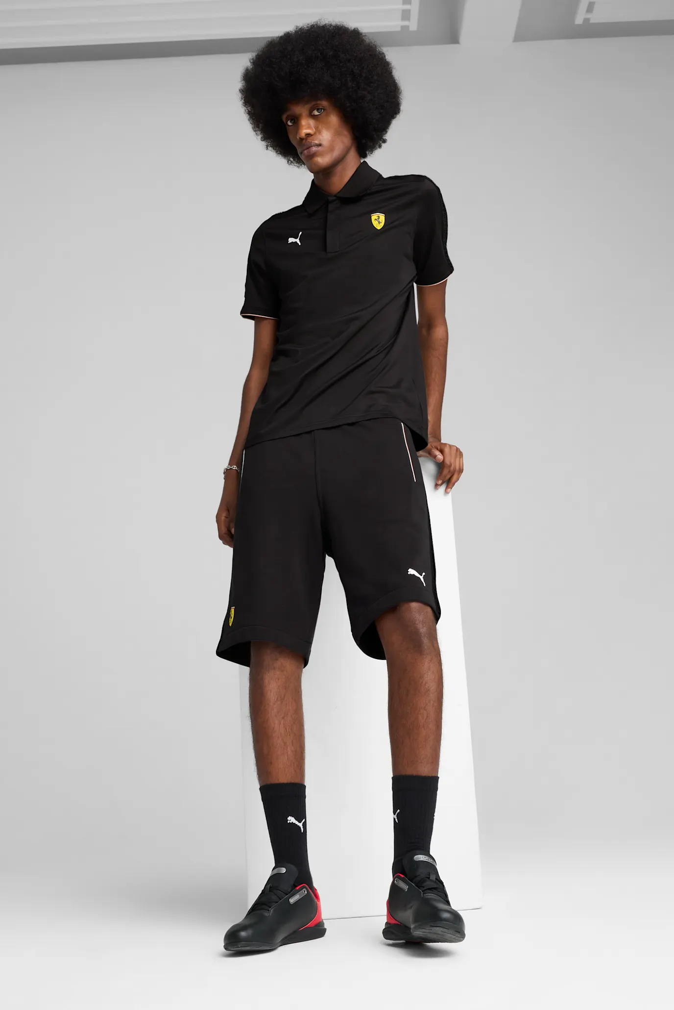 Чоловічі чорні шорти Scuderia Ferrari Race Sweat Shorts Men 2