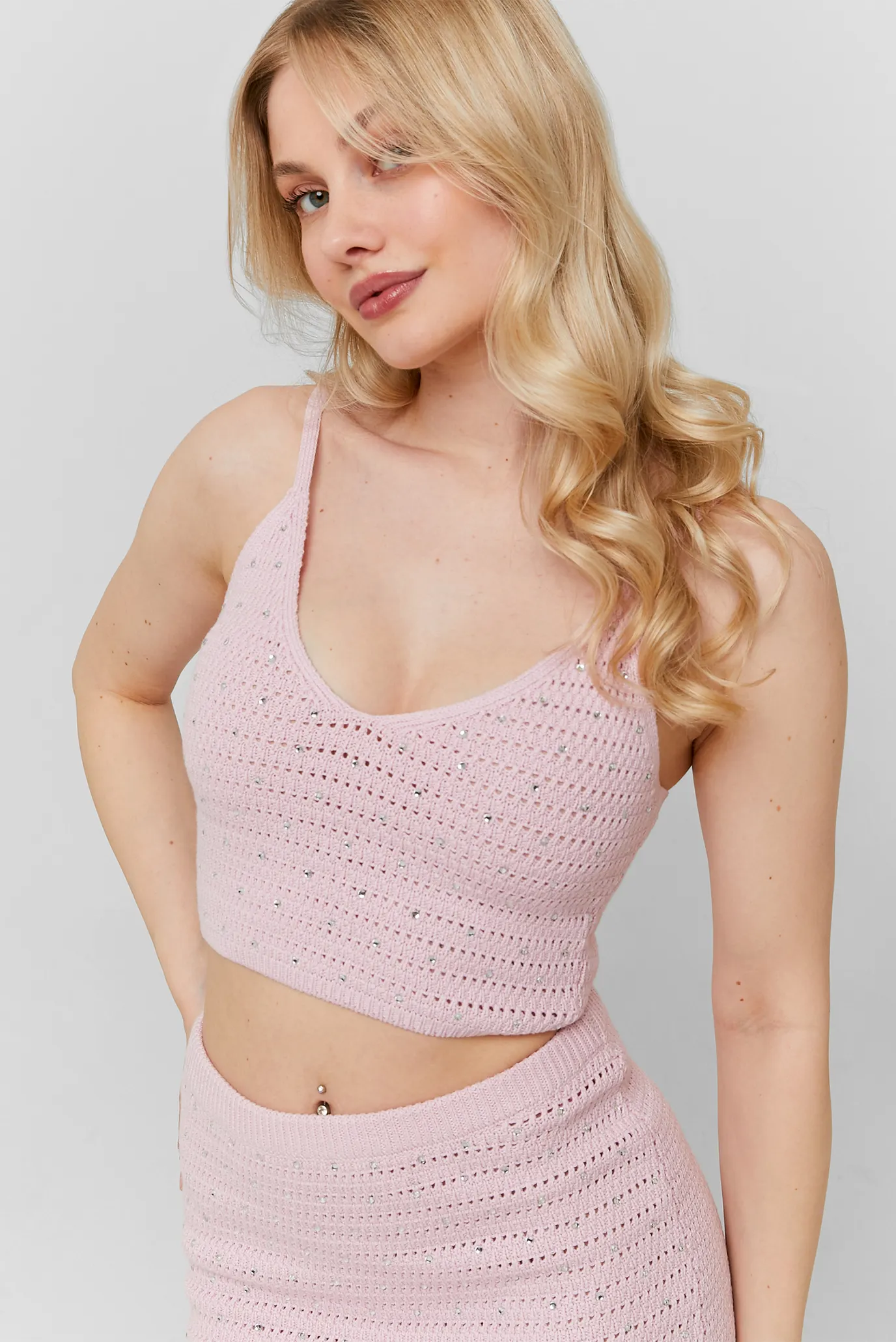Жіночий рожевий топ 2