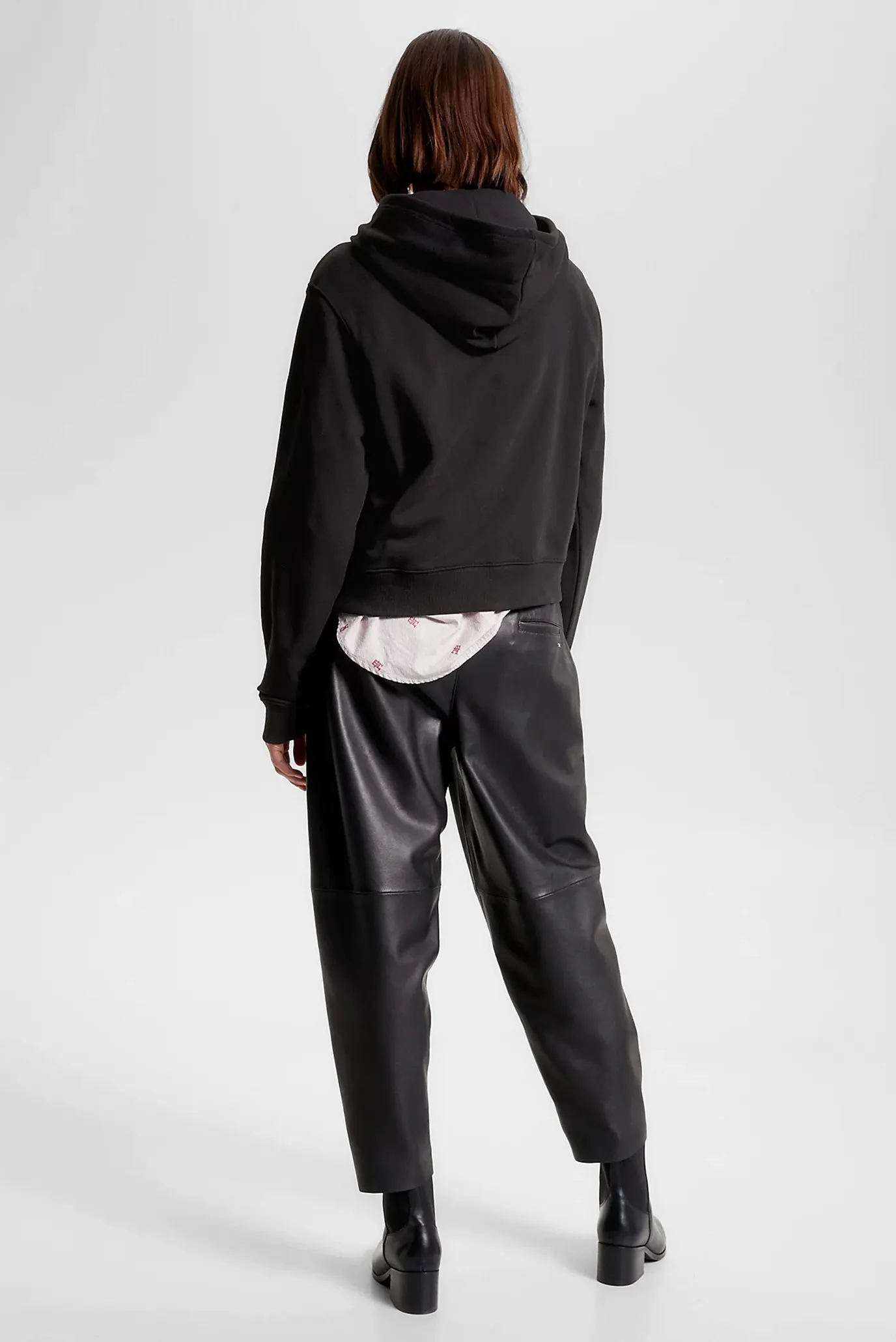 Женское черное худи REG MONOTYPE EMB 3