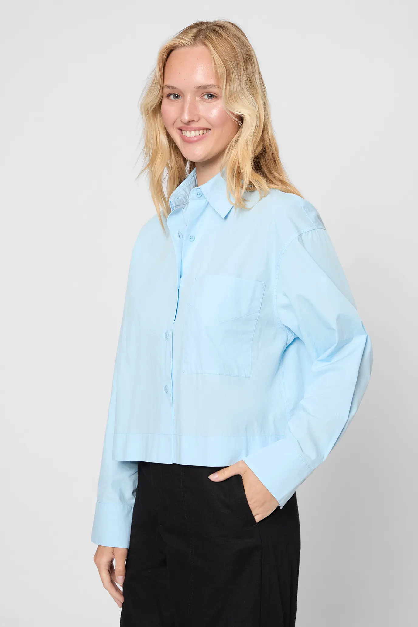 Жіноча блакитна сорочка 3