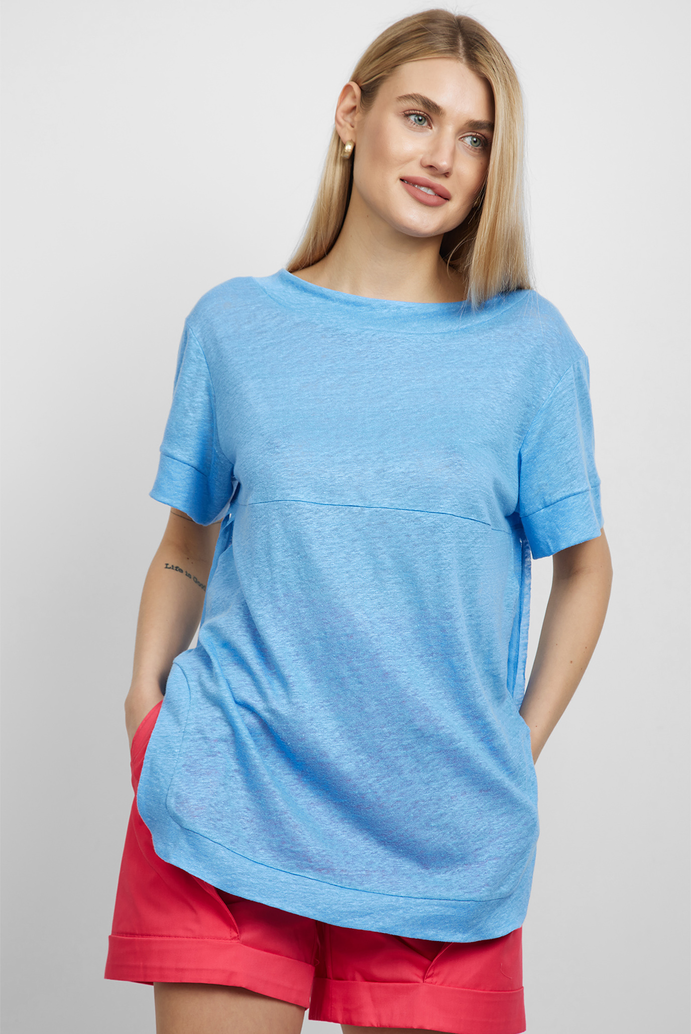 Жіноча блакитна лляна футболка 1