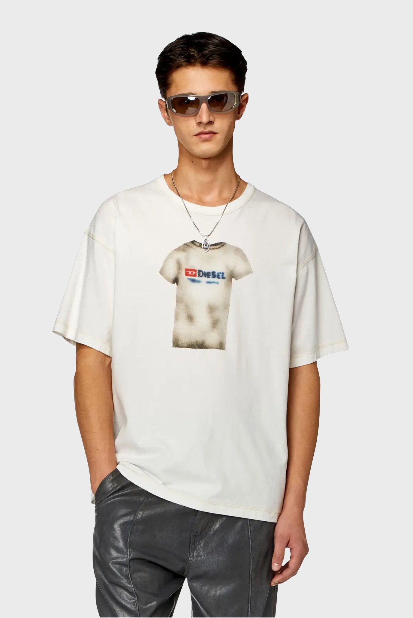 Мужская белая футболка T-BOXT-N12 1