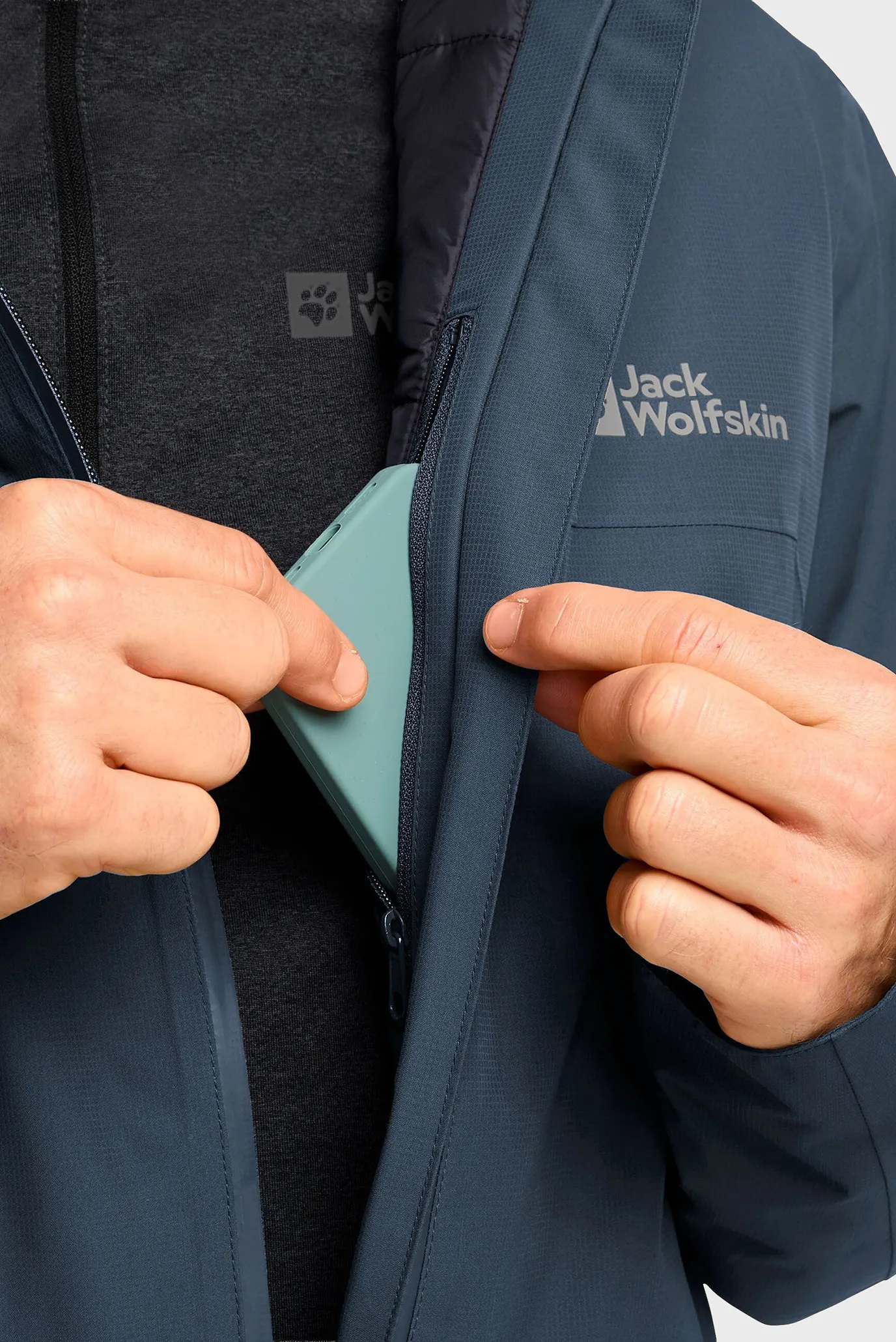 Мужская темно-синяя куртка 4