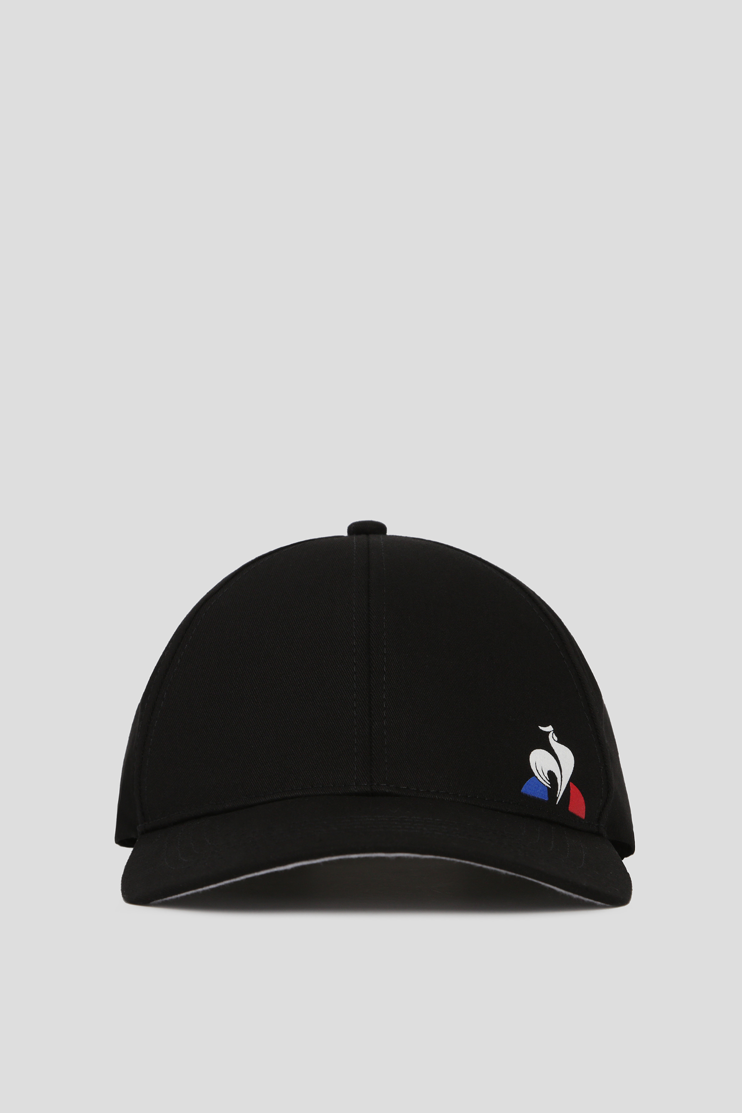 Черная кепка ESS CAP 1