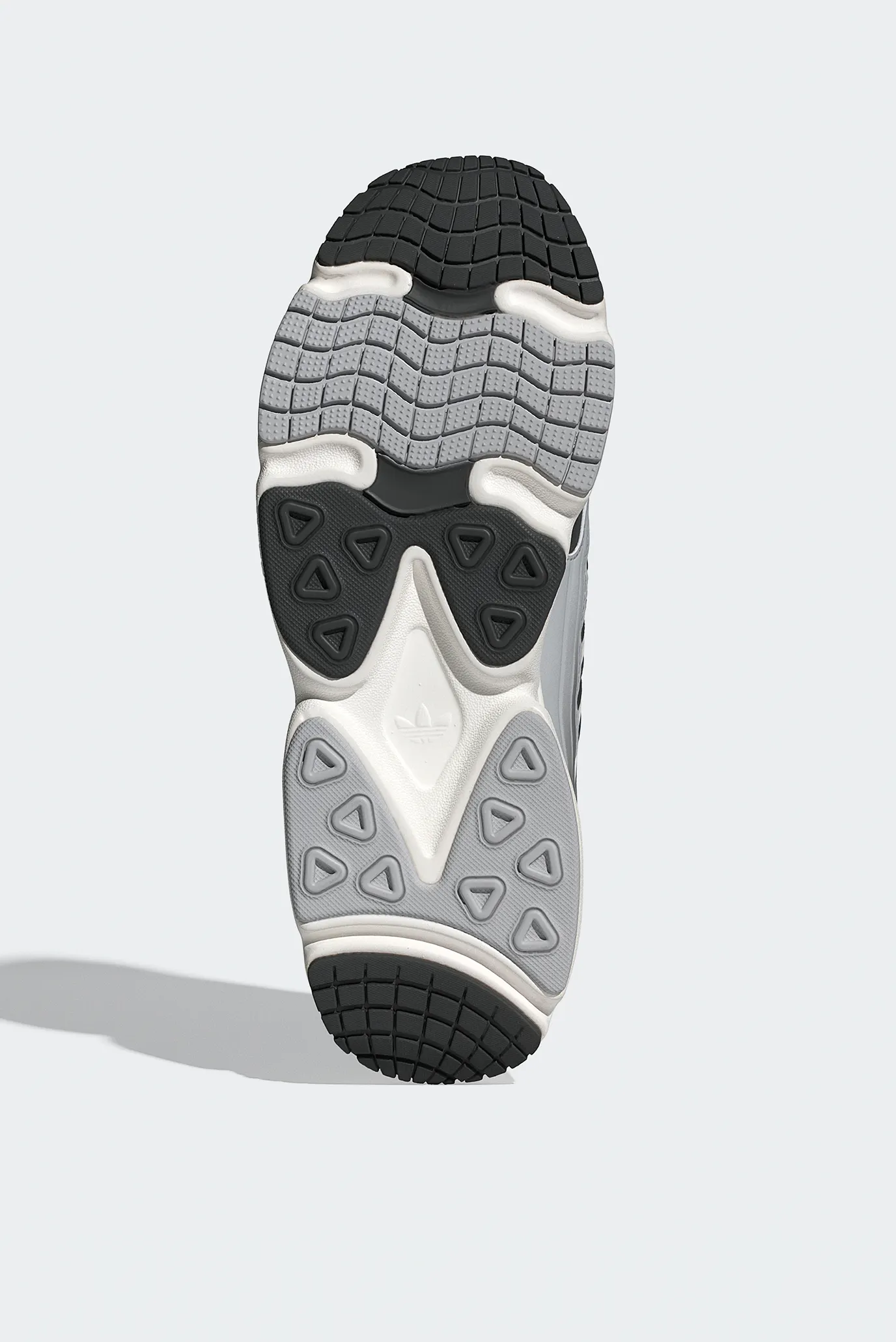 Чоловічі сірі кросівки Ozmillen adidas IF3446 — MD-Fashion