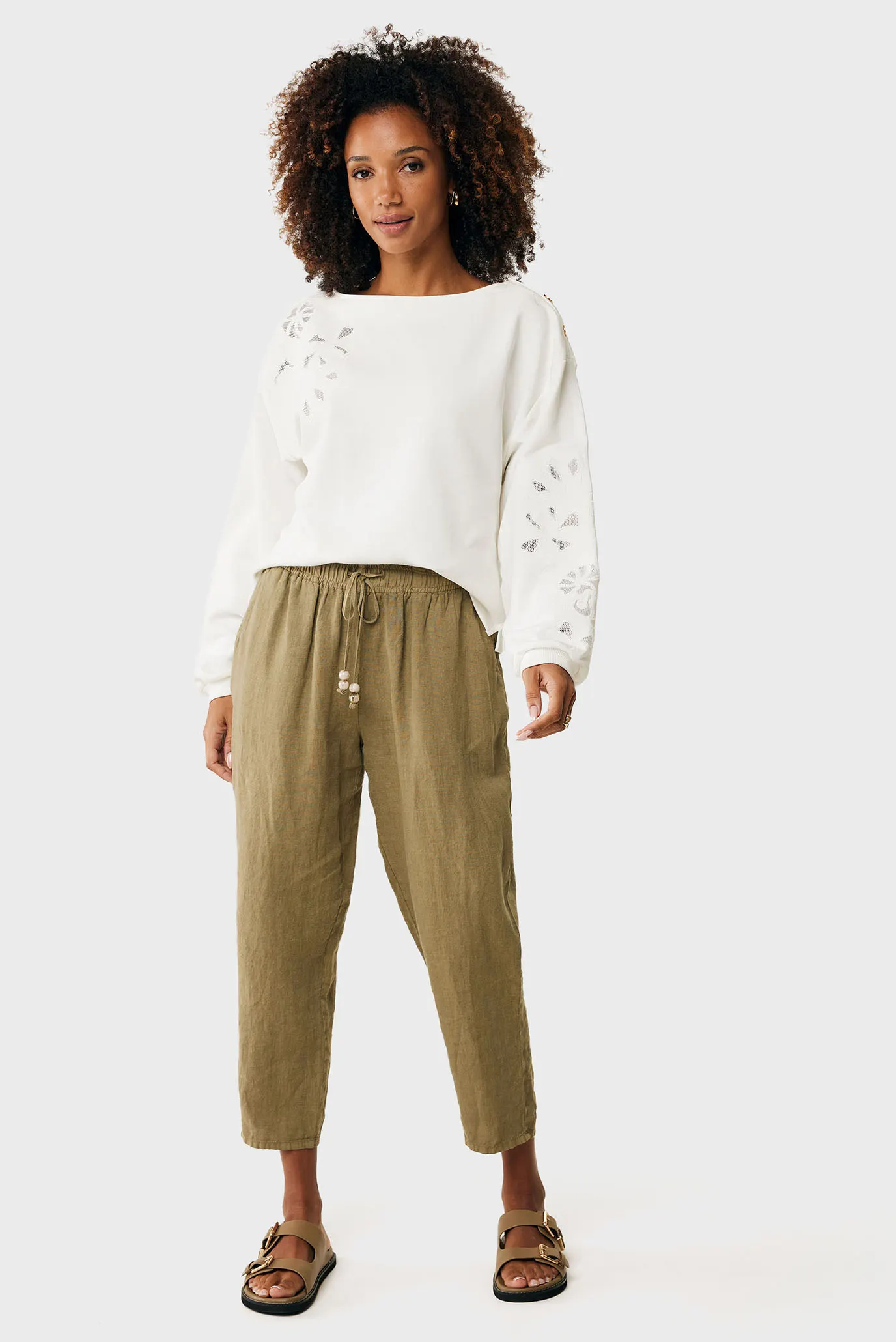 Жіночий білий світшот Boat neck embroidery sweat 2